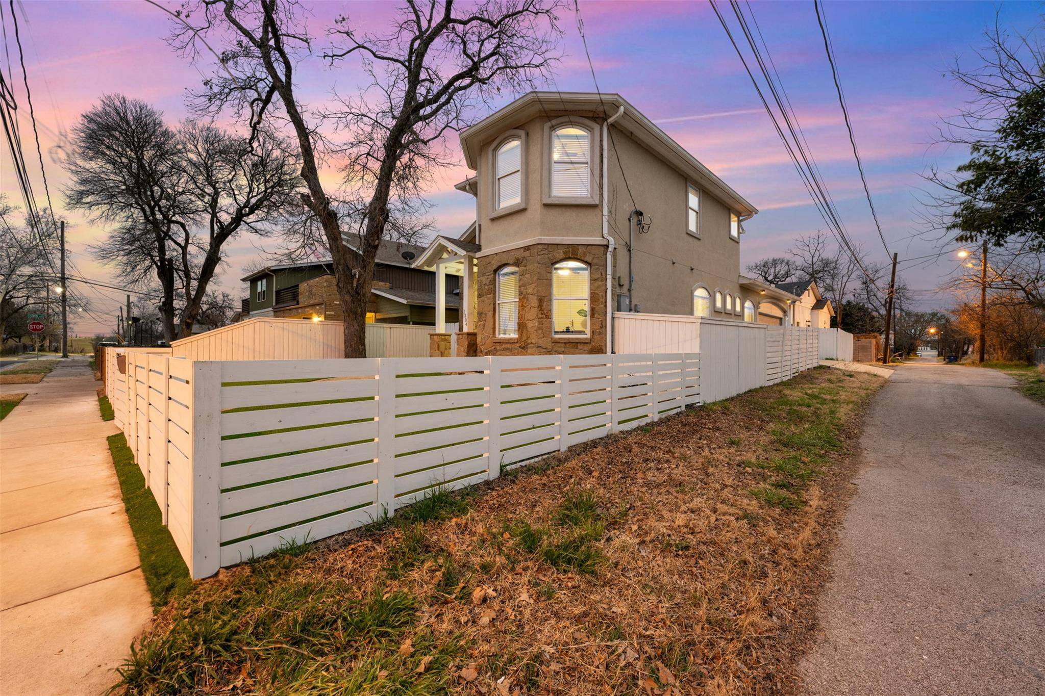 Austin, TX 78702,1304 Leona ST