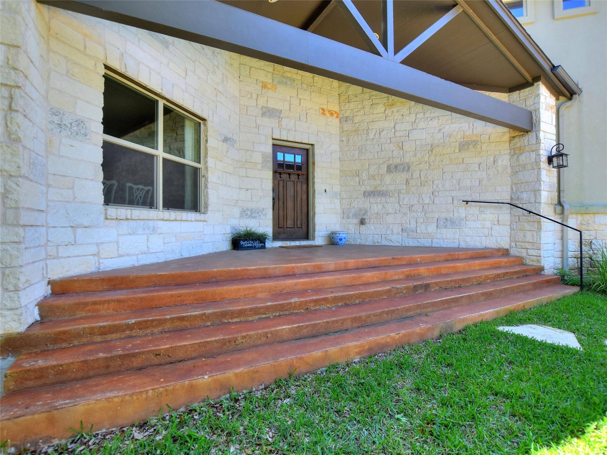 Lakeway, TX 78734,109 Crest View DR