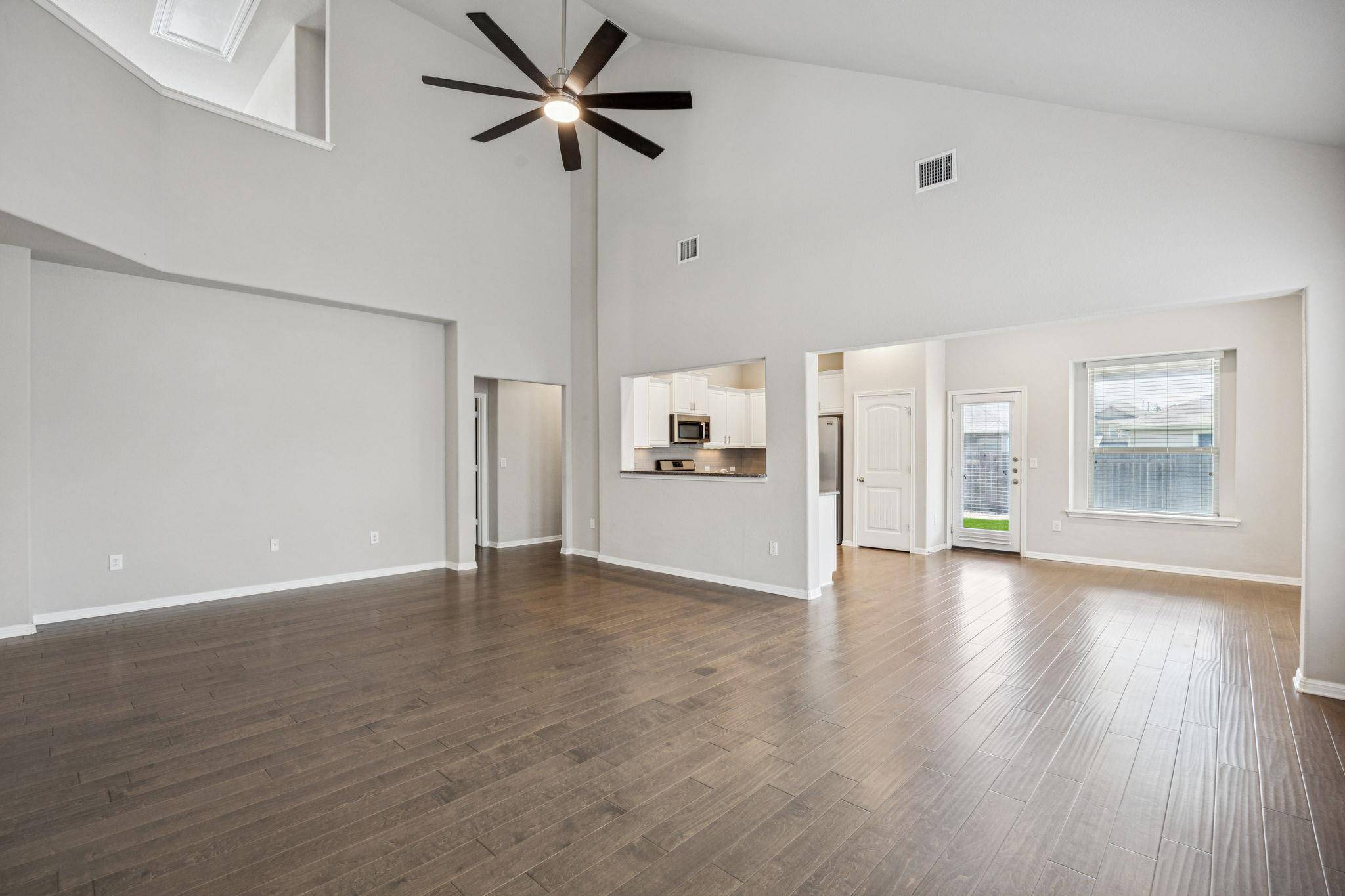 Georgetown, TX 78628,109 Serrano ST