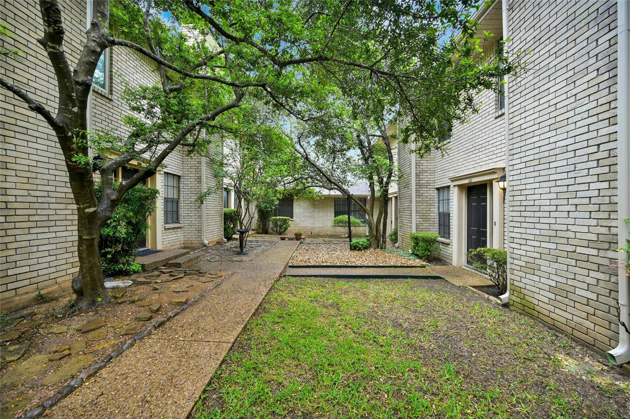 Austin, TX 78758,8400 Jamestown DR #216