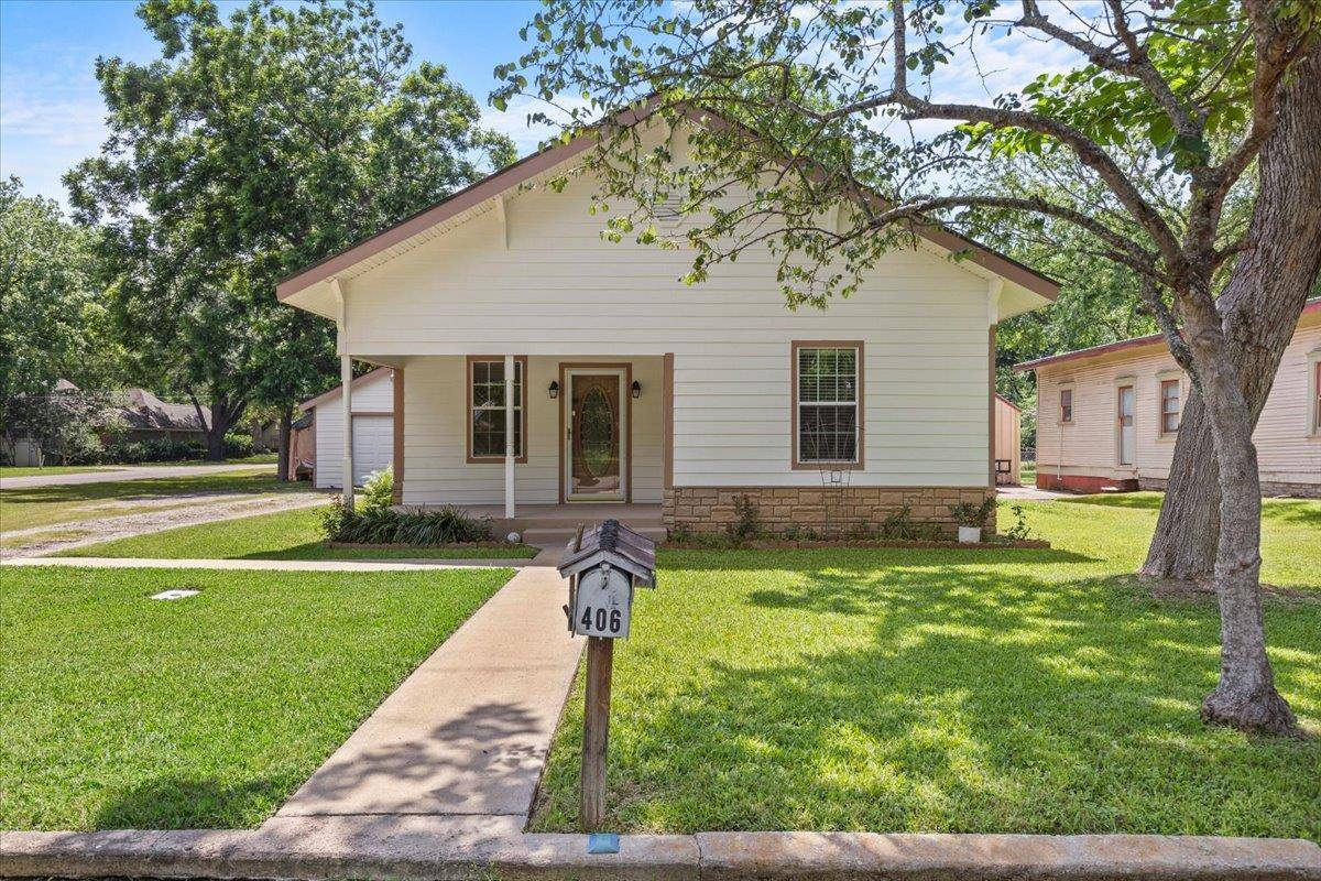 Smithville, TX 78957,406 Garwood ST