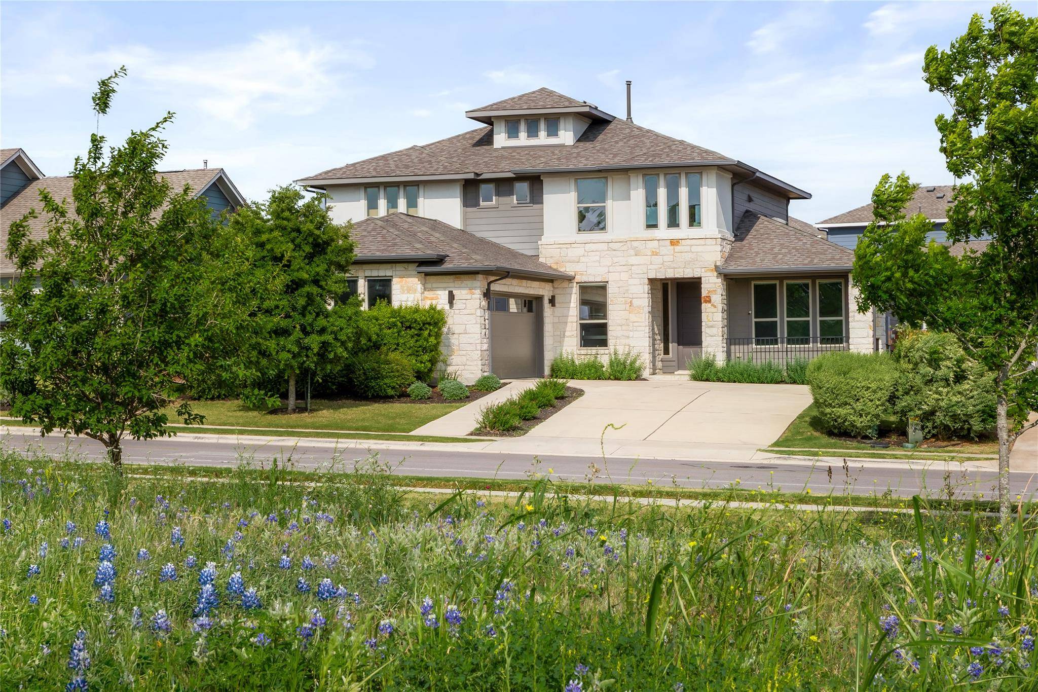 Austin, TX 78744,7604 Hillock TER
