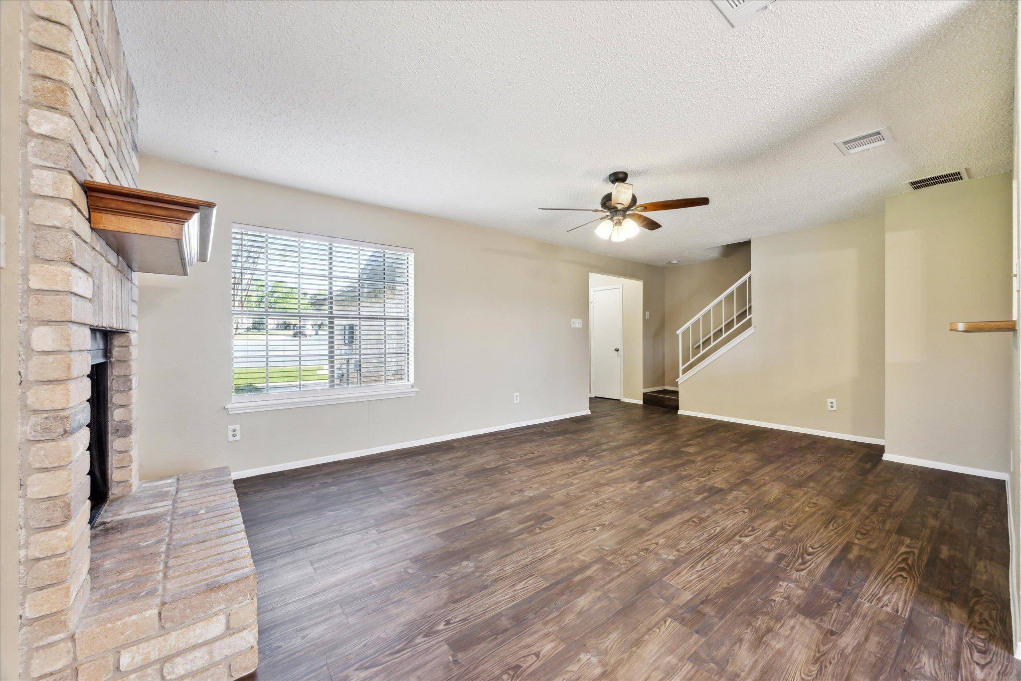 Round Rock, TX 78681,710 Rollingway DR #B
