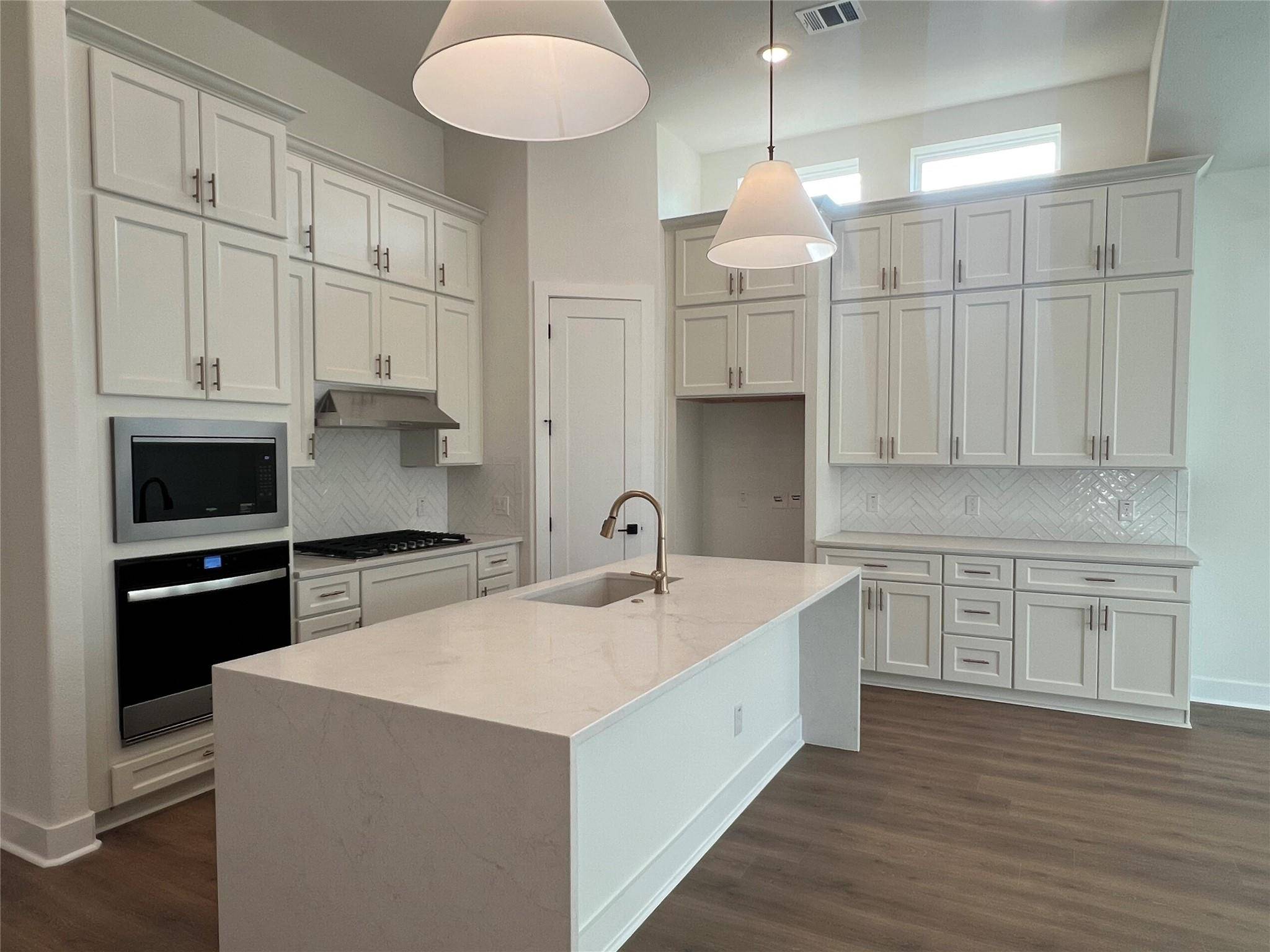 Austin, TX 78758,12104 Fennec WAY