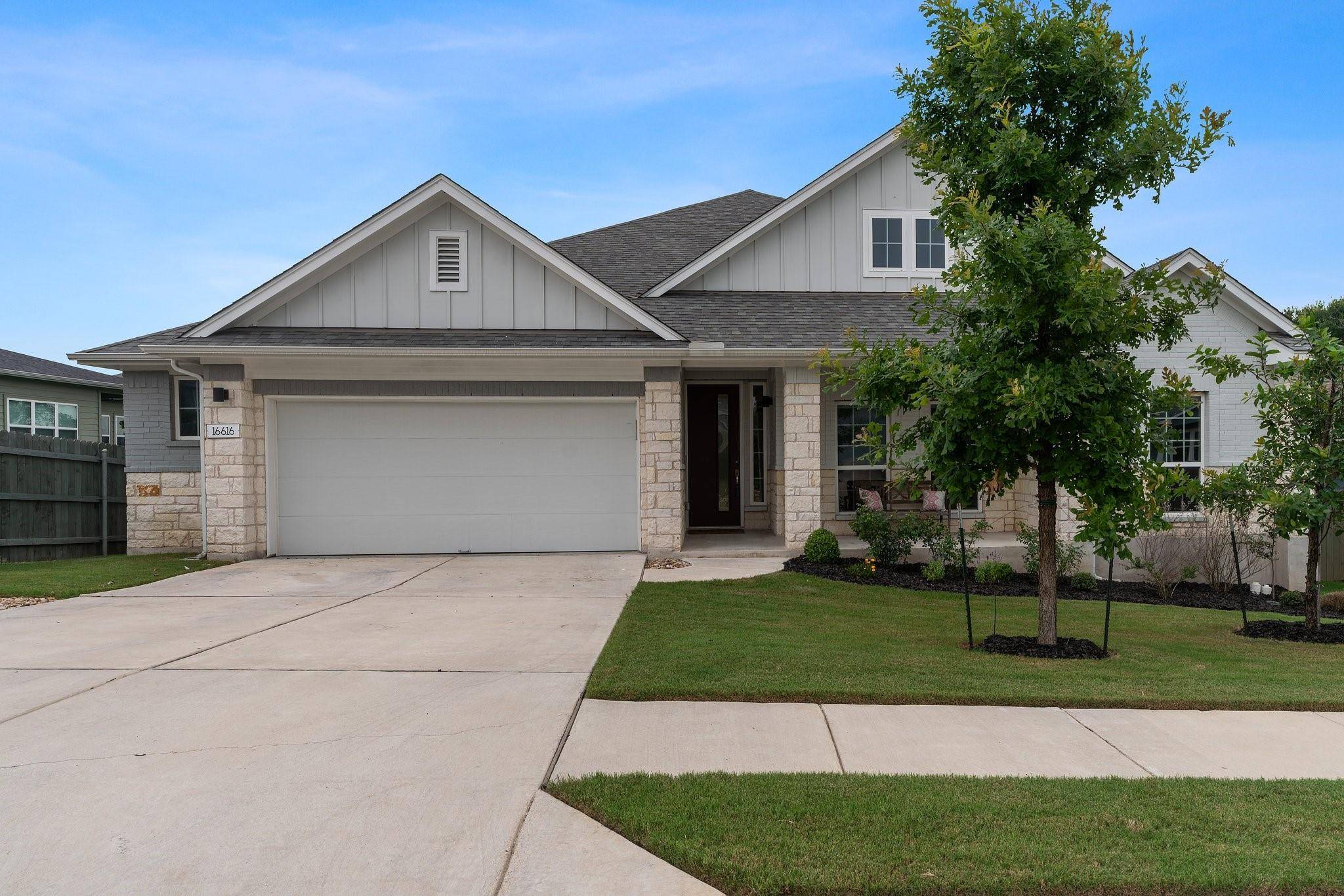 Manor, TX 78653,16616 Sumptuous DR