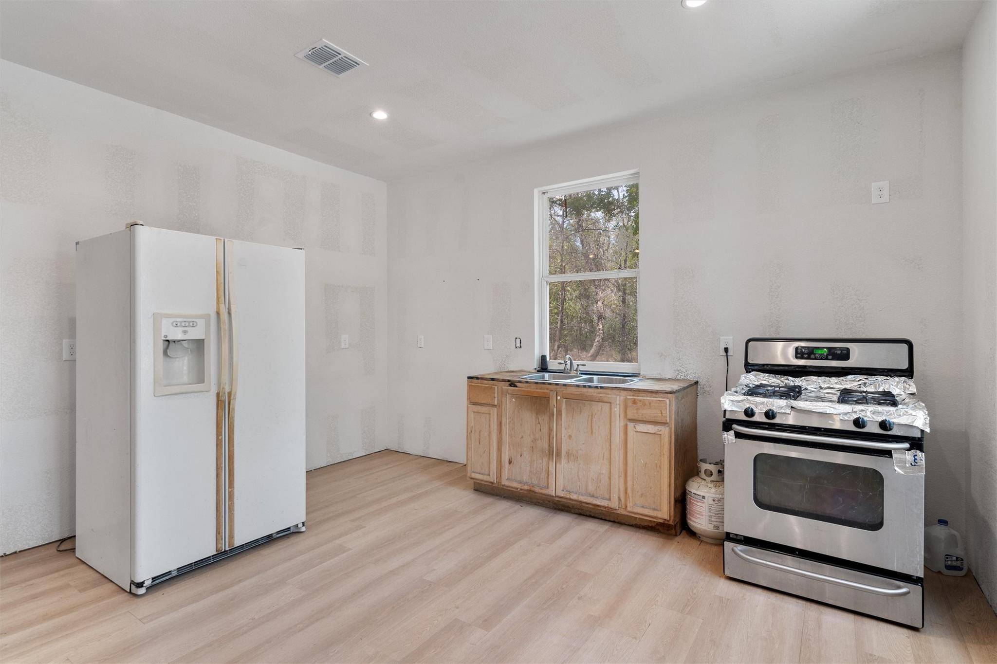 Dale, TX 78616,134 Plumeria DR