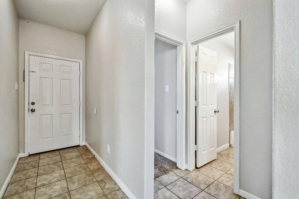 Luling, TX 78648,121 Talon DR