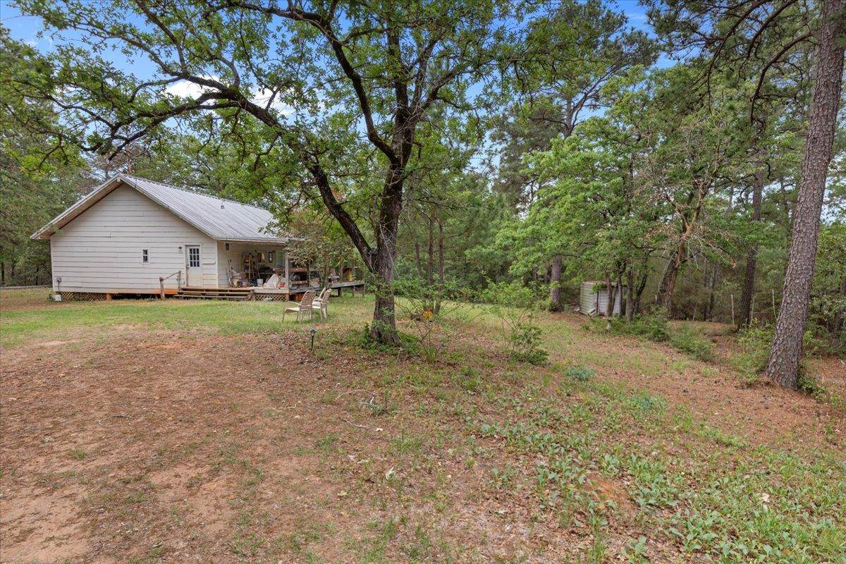 Smithville, TX 78957,360 Copeland Hill RD