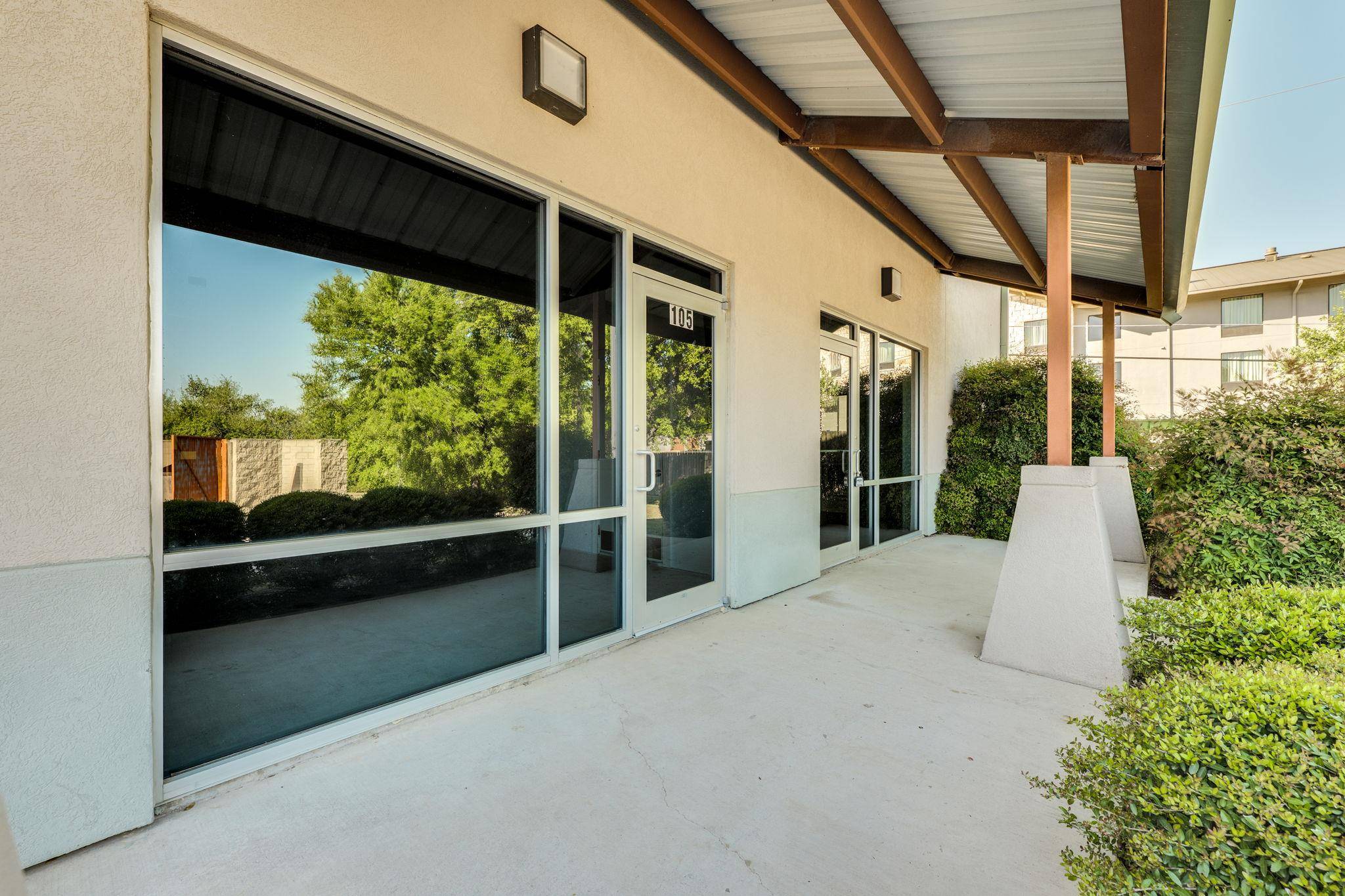 Lakeway, TX 78734,2105 Ranch Road 620 S #105/106