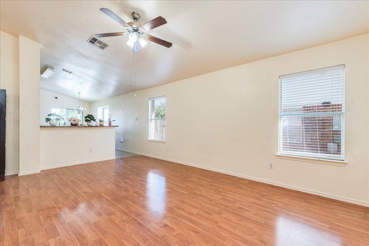 Pflugerville, TX 78660,821 Sweet Leaf LN
