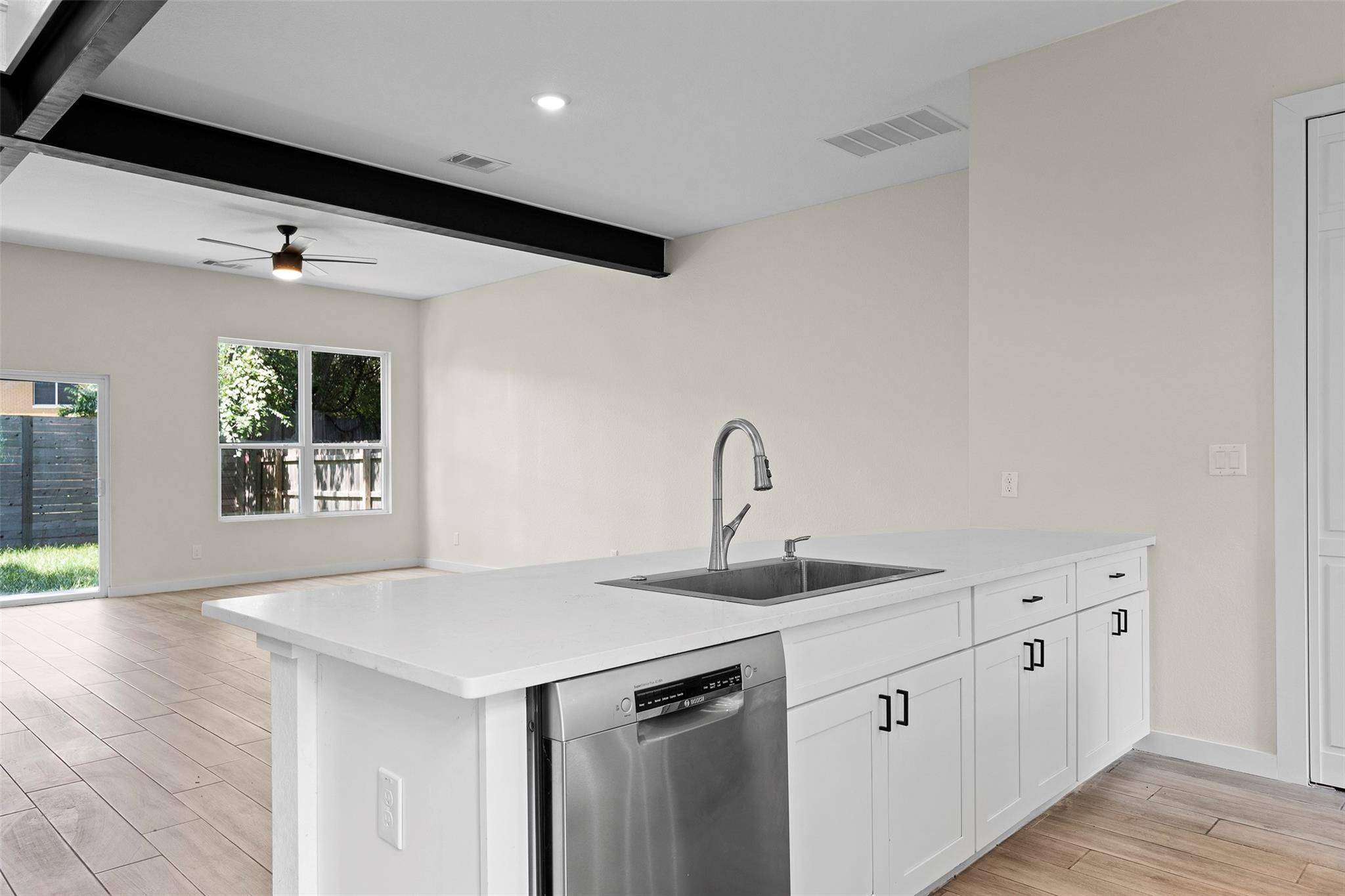 Austin, TX 78721,3613 Munson ST