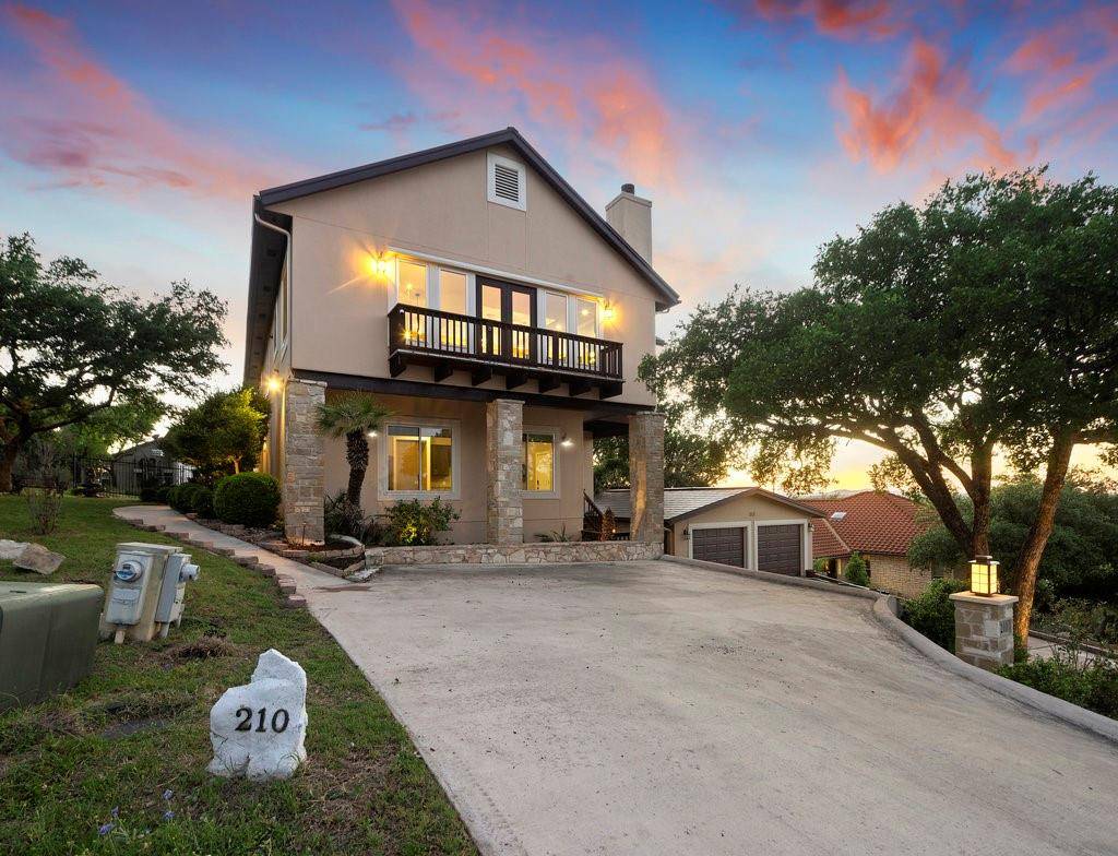 Horseshoe Bay, TX 78657,210 Half Moon ST