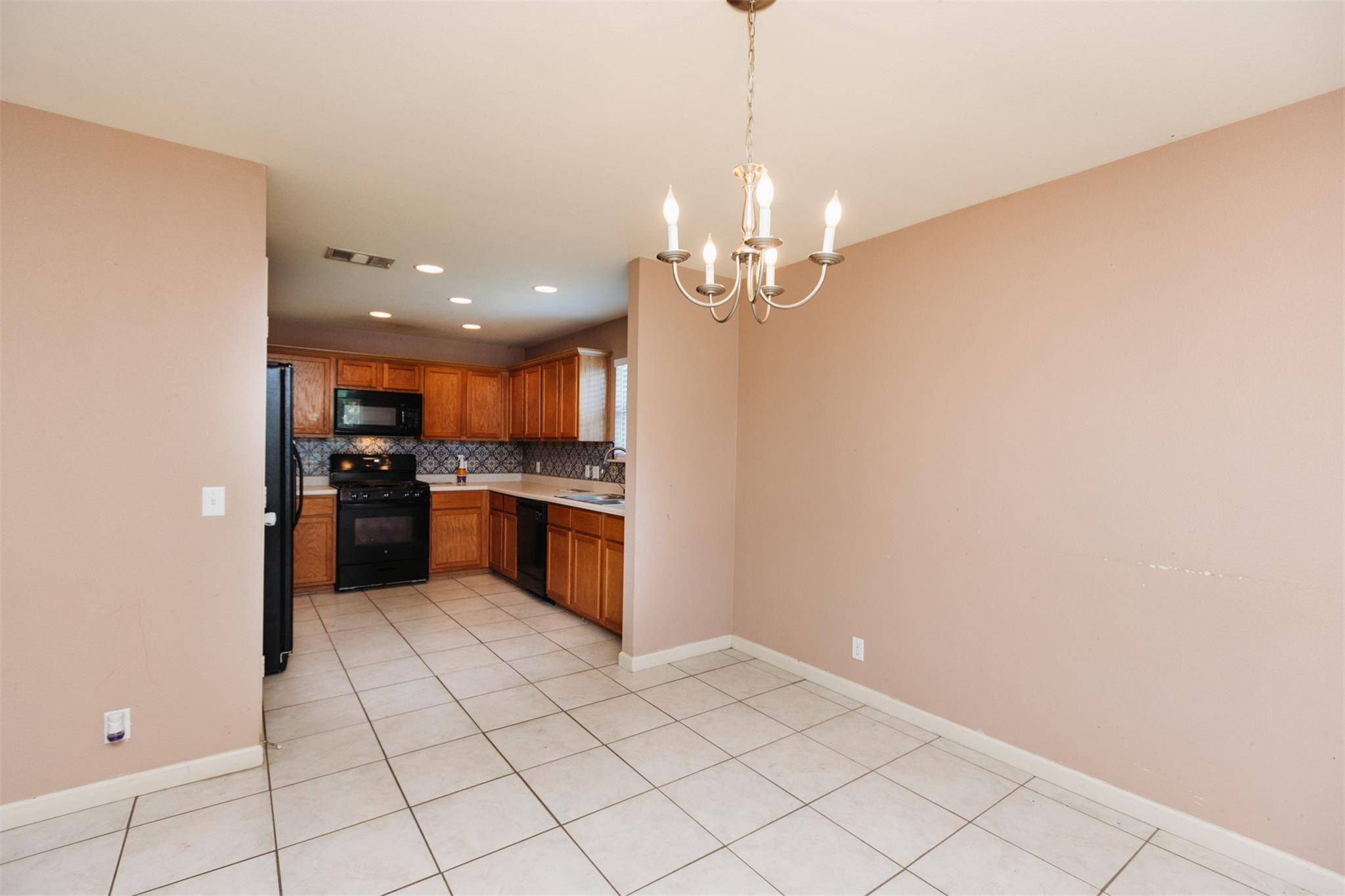 Hutto, TX 78634,206 Stewart DR