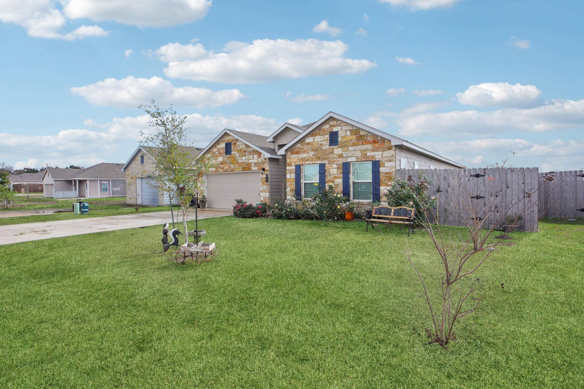 Thrall, TX 76578,617 W Sheldon Ave