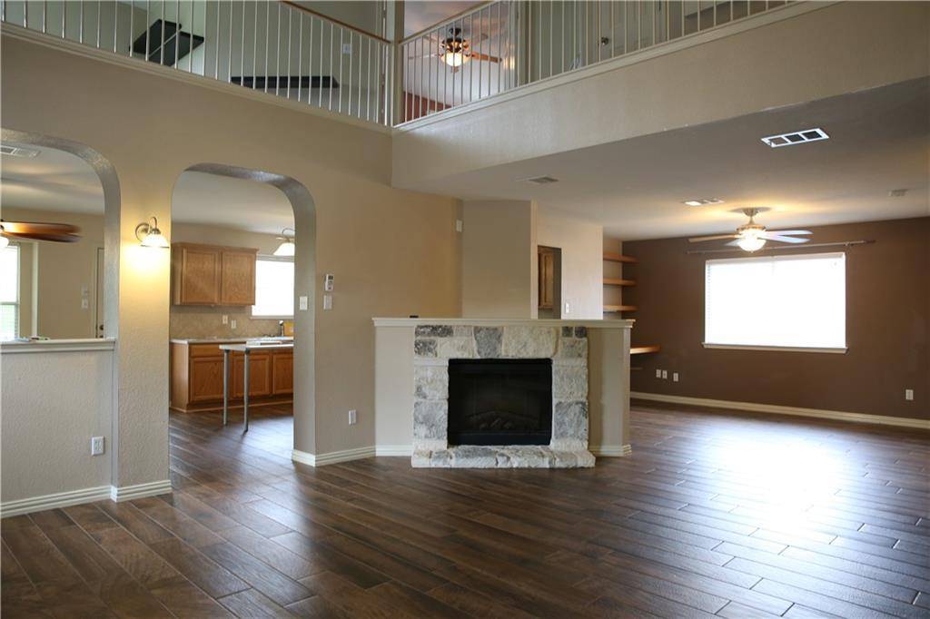 Round Rock, TX 78665,525 Grey Feather CT