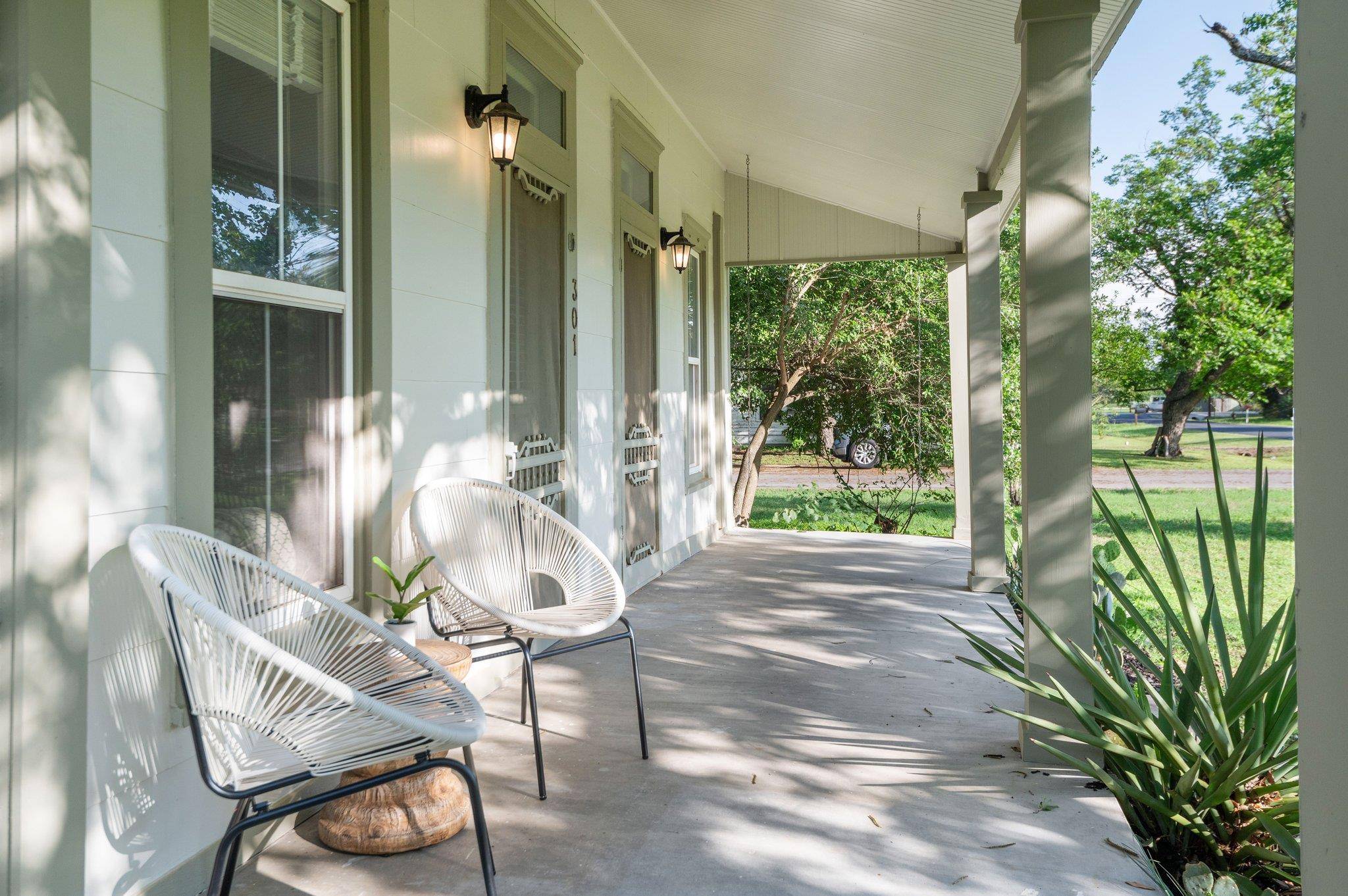 Elgin, TX 78621,301 N Avenue F