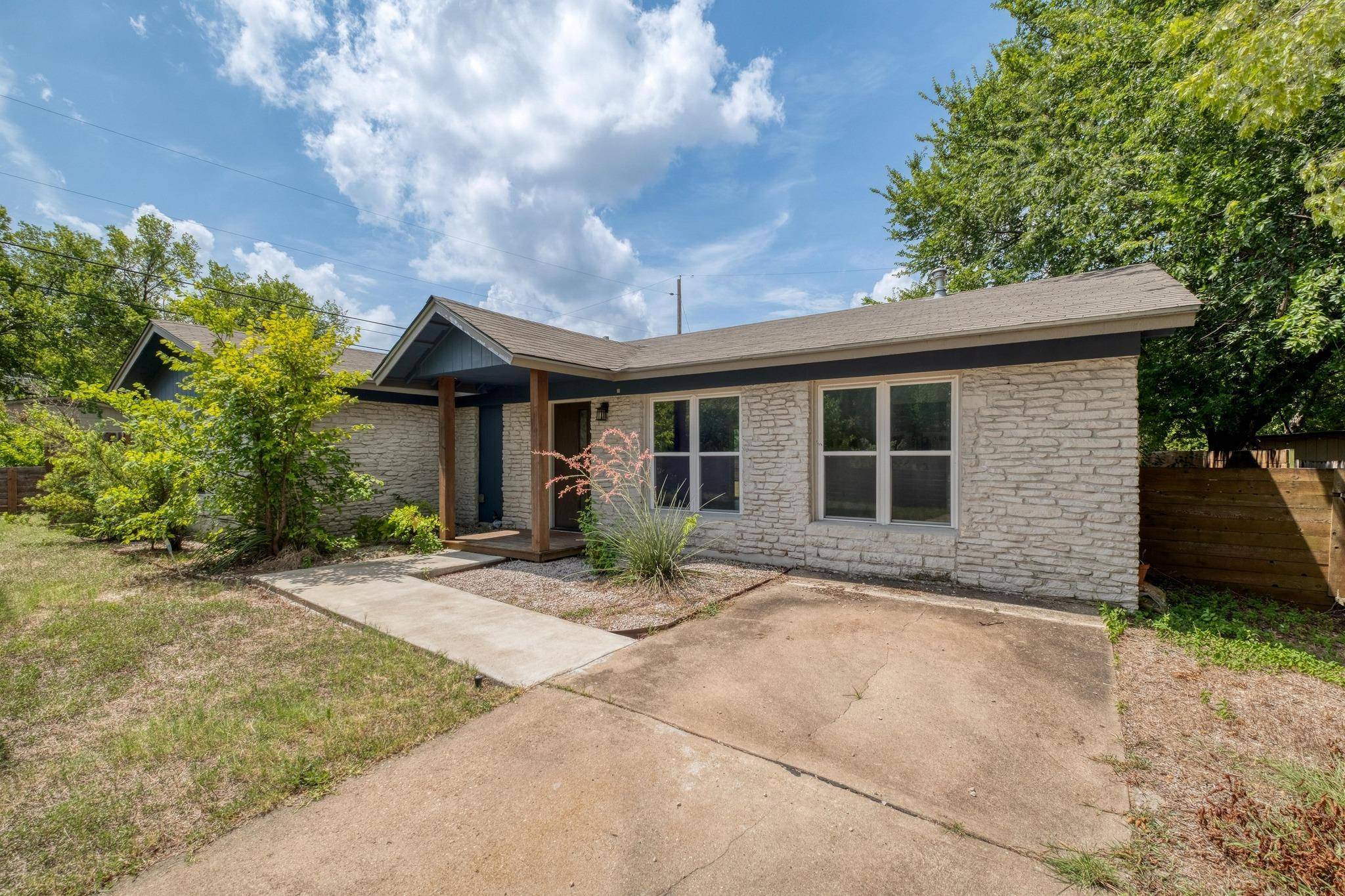 Austin, TX 78752,201 W Saint Johns Ave