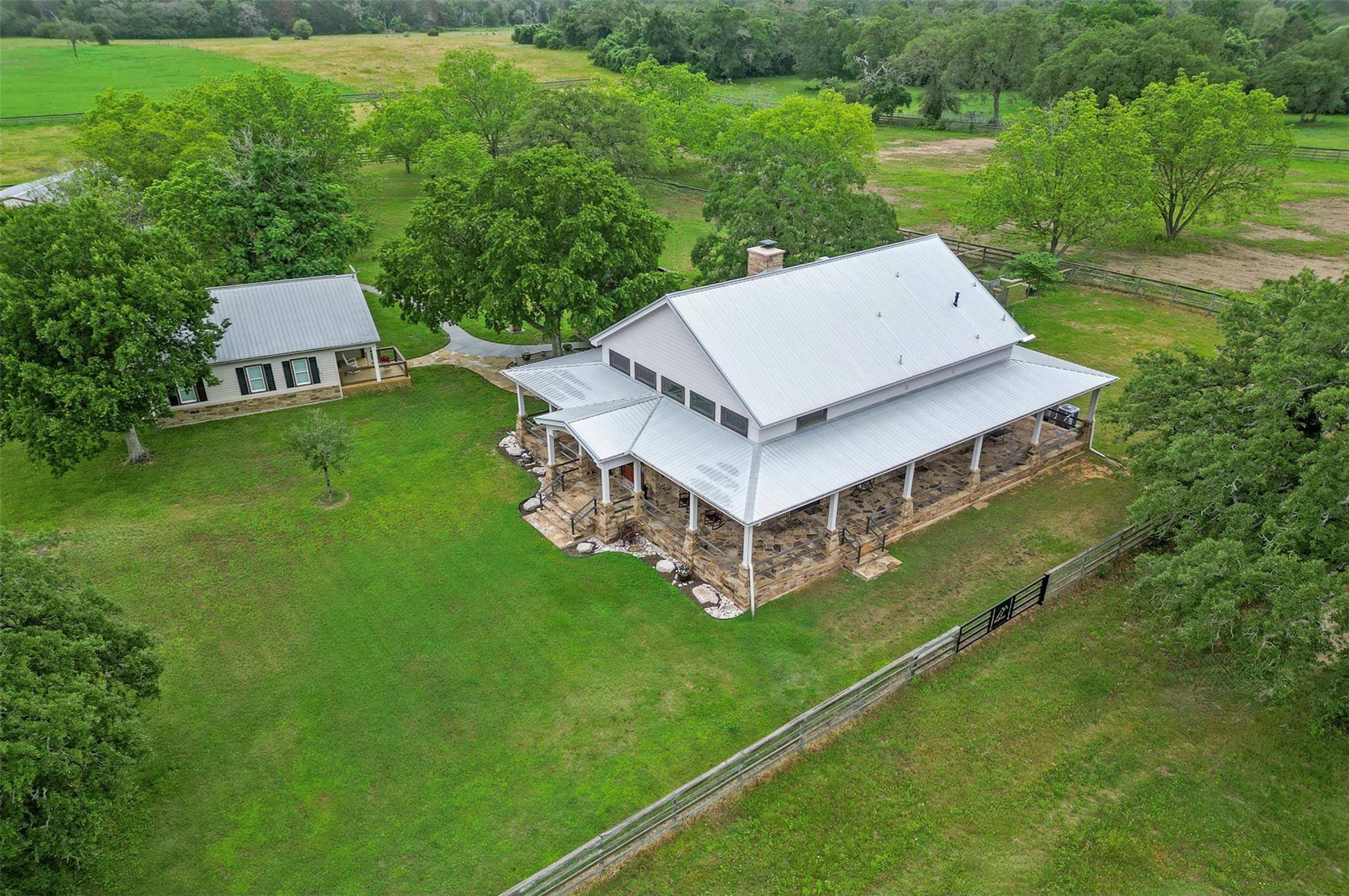 Lexington, TX 78947,2233 County Road 323
