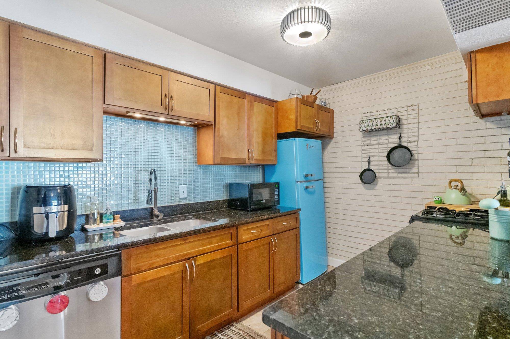 Austin, TX 78704,2020 S Congress Ave #2205
