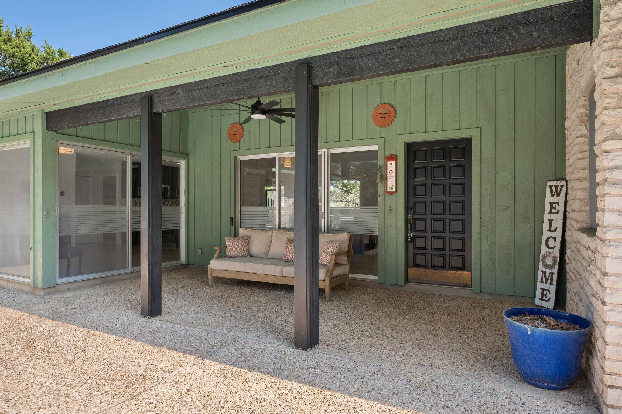 Lakeway, TX 78734,701 Dragon