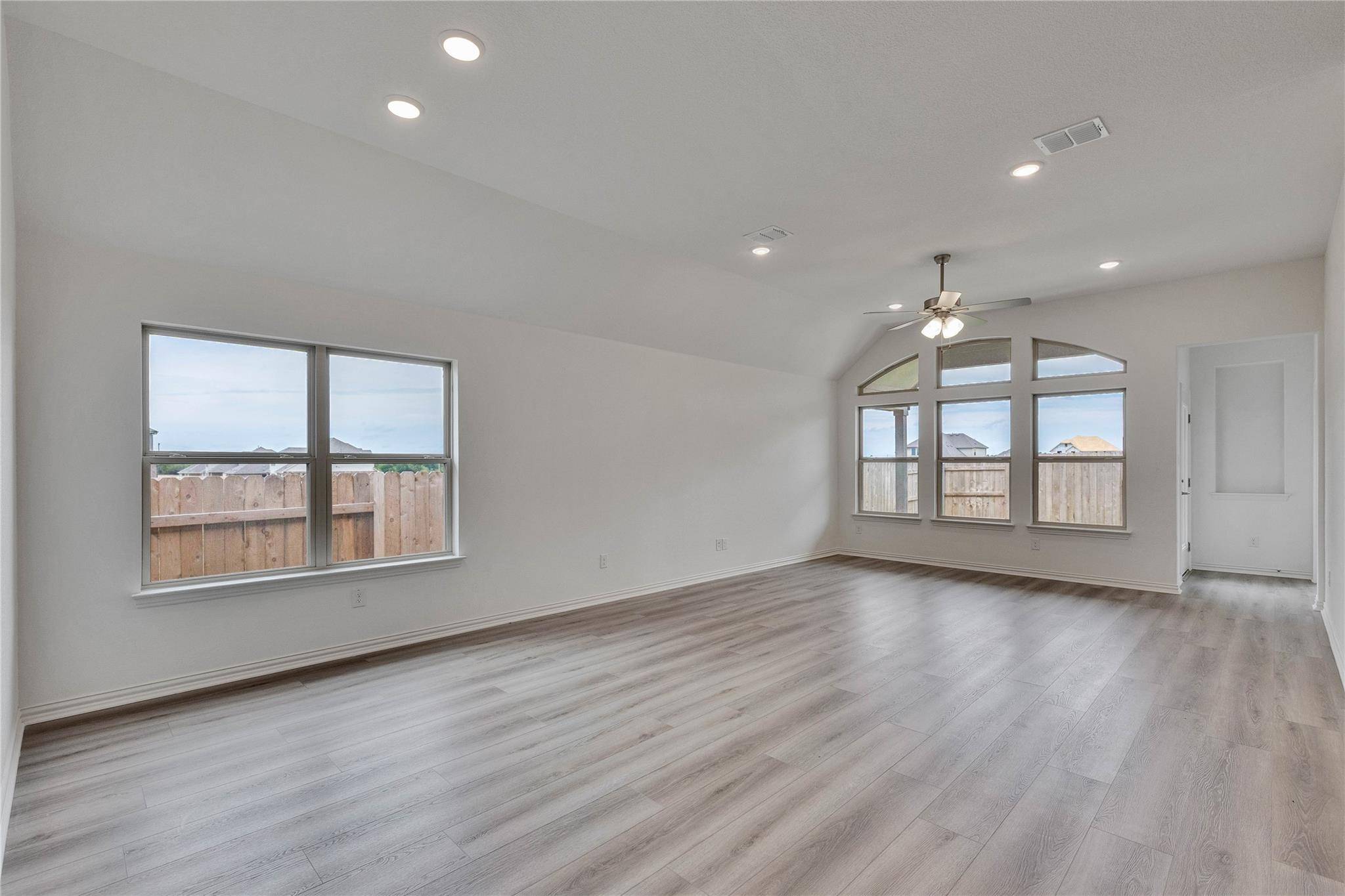 Elgin, TX 78621,13608 Endless Narrow LN