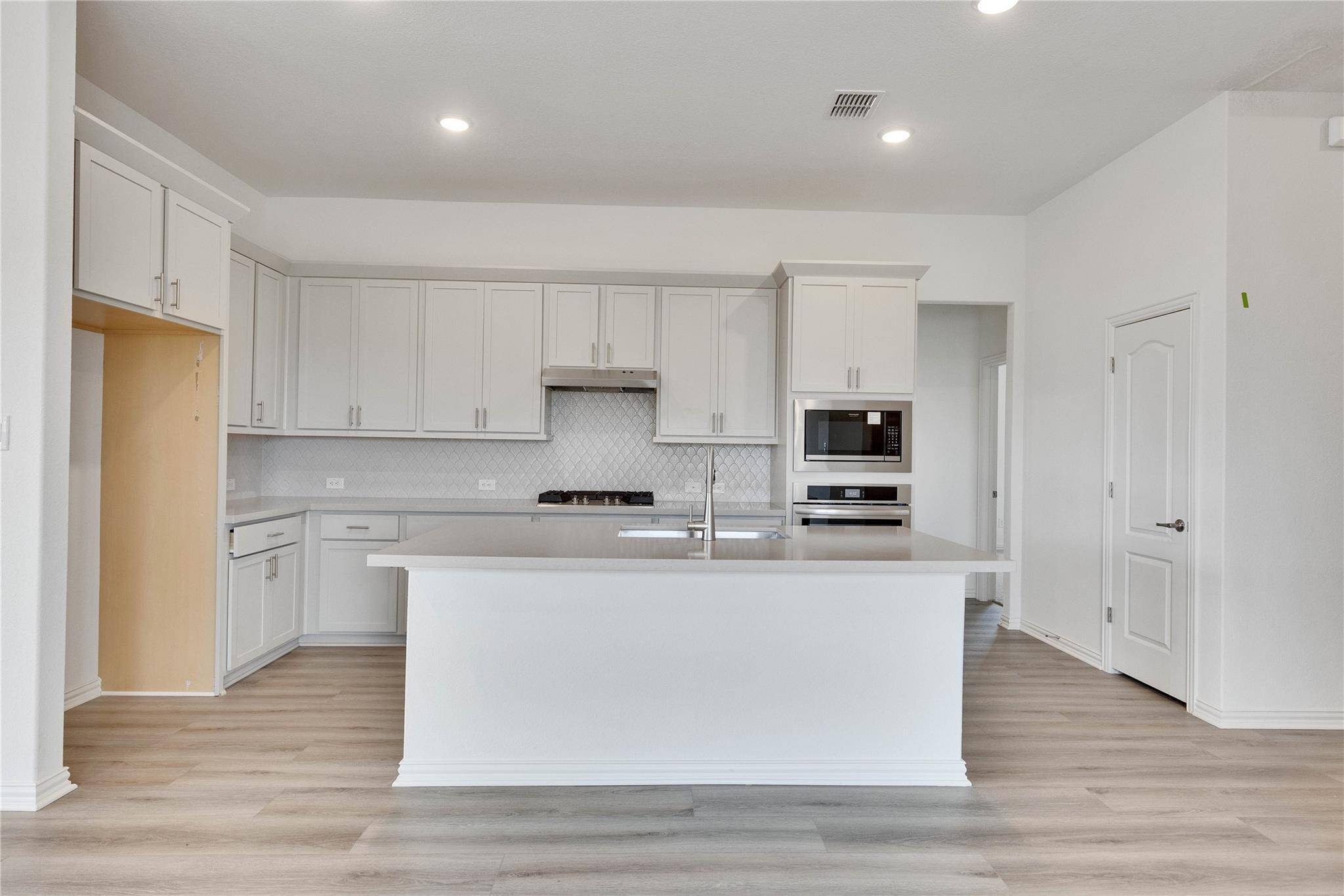 Elgin, TX 78621,13608 Endless Narrow LN