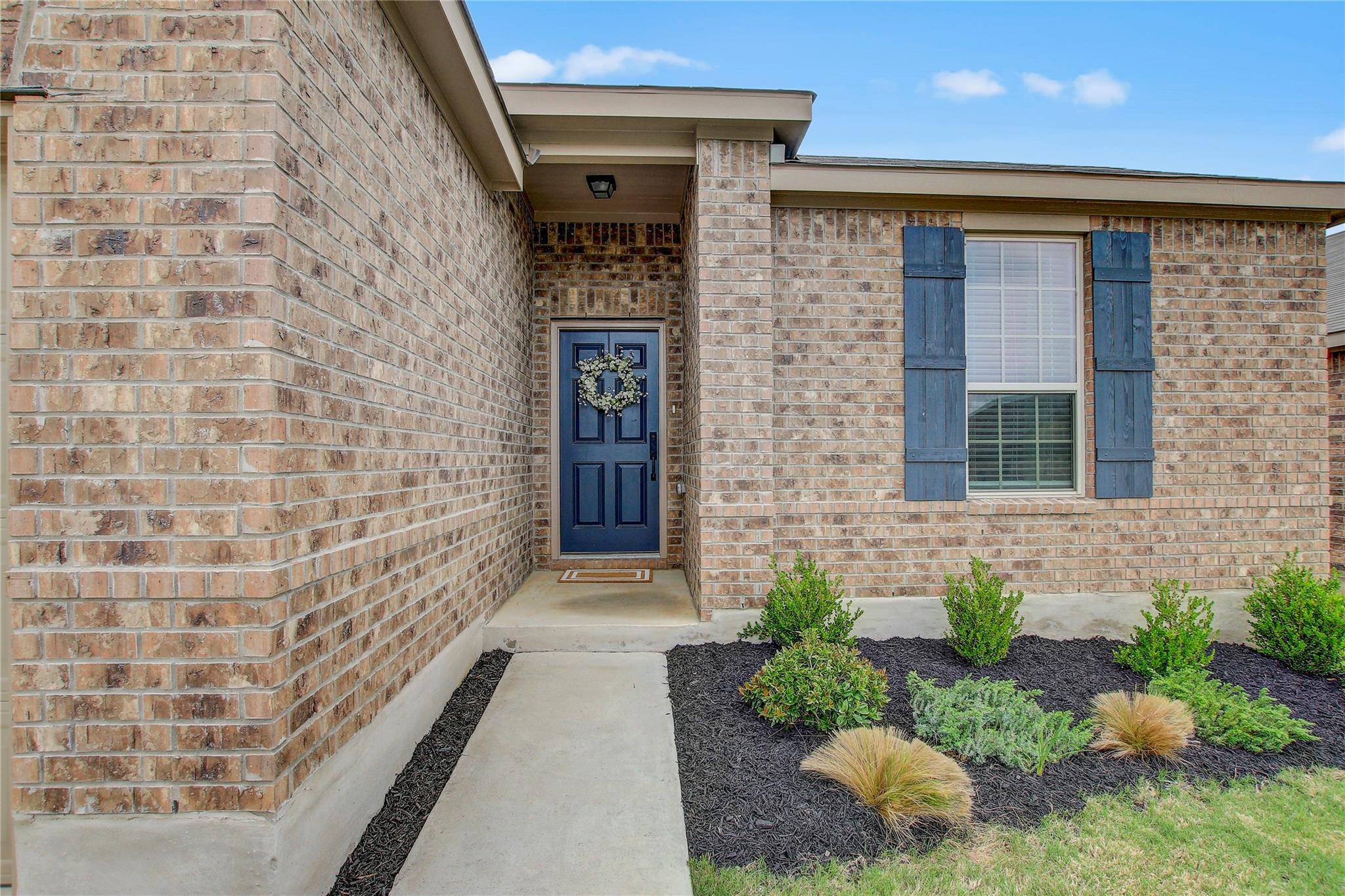 Taylor, TX 76574,165 Pivot DR