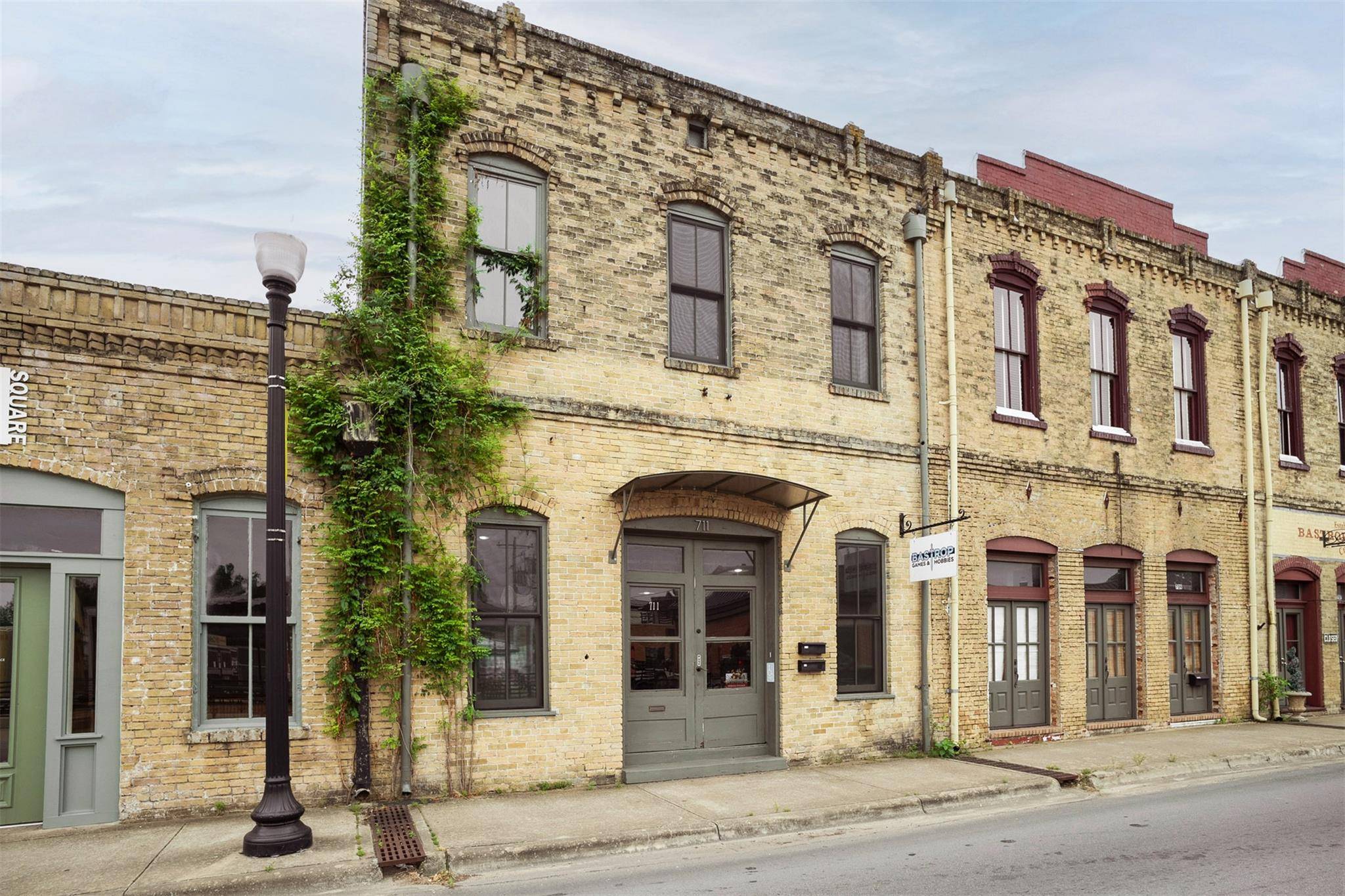Bastrop, TX 78602,711 Chestnut ST