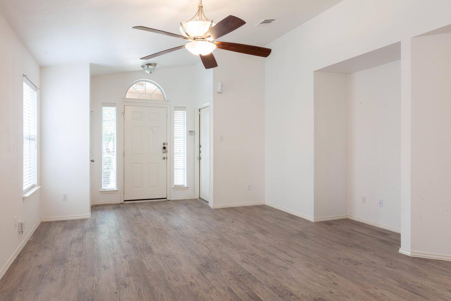 Leander, TX 78641,906 Aiken DR