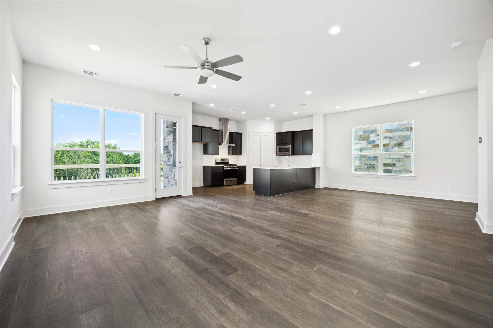 Round Rock, TX 78665,1531 N Red Bud LN #21