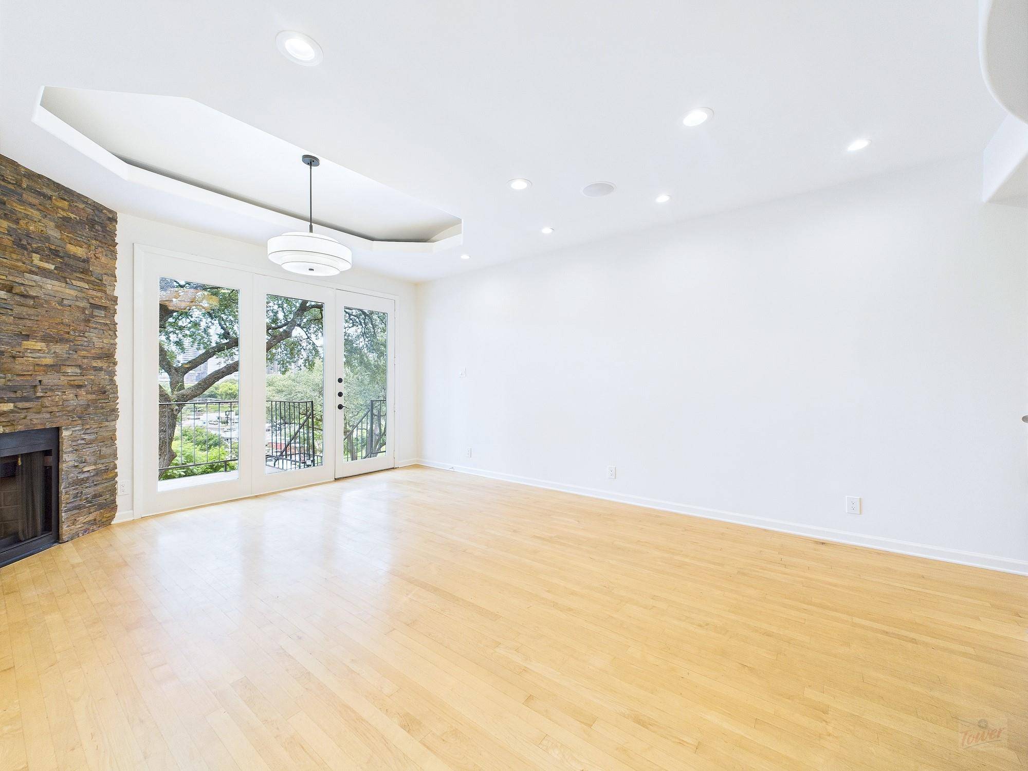 Austin, TX 78704,1501 Barton Springs RD #222