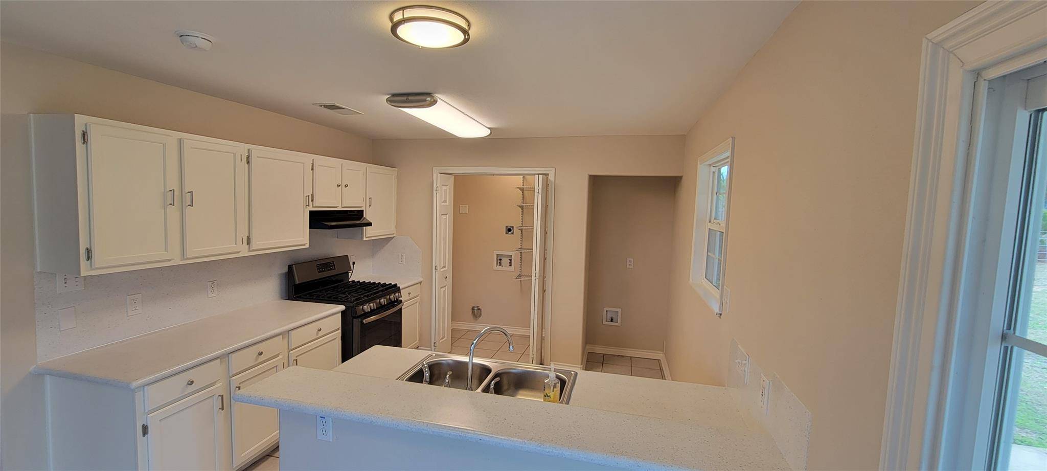 Paige, TX 78659,195 Cardinal DR
