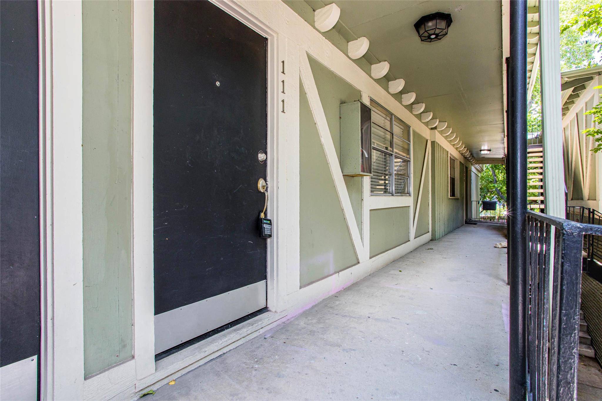 Austin, TX 78751,4306 Avenue A #111