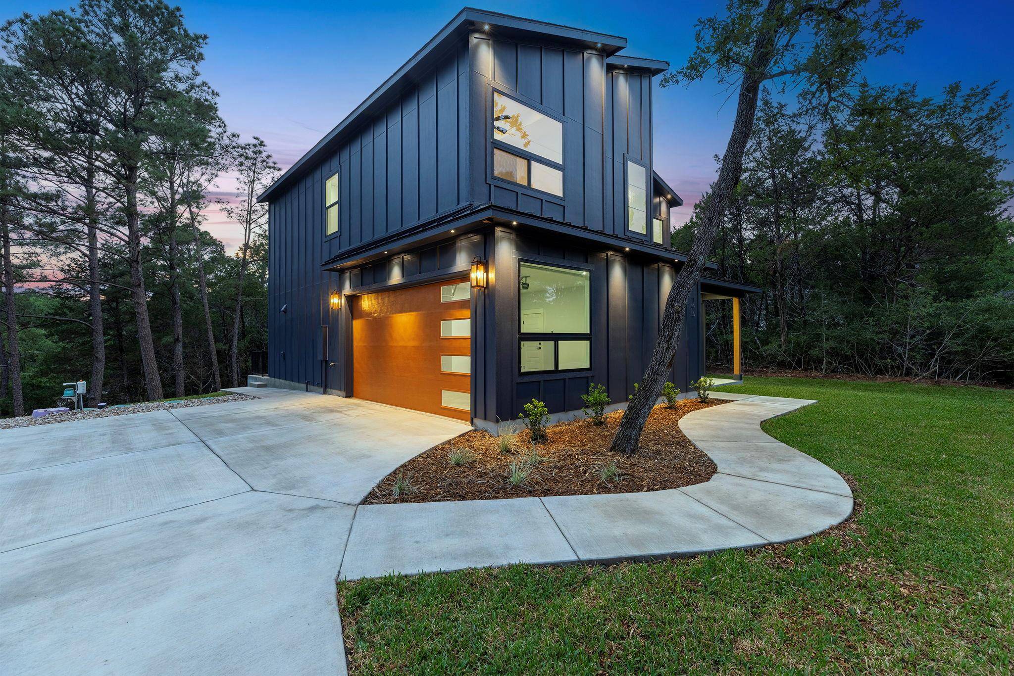 Bastrop, TX 78602,196 Wainee DR