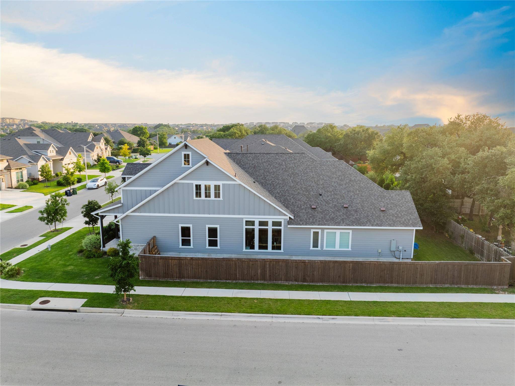 Leander, TX 78641,817 Craven Hill LN