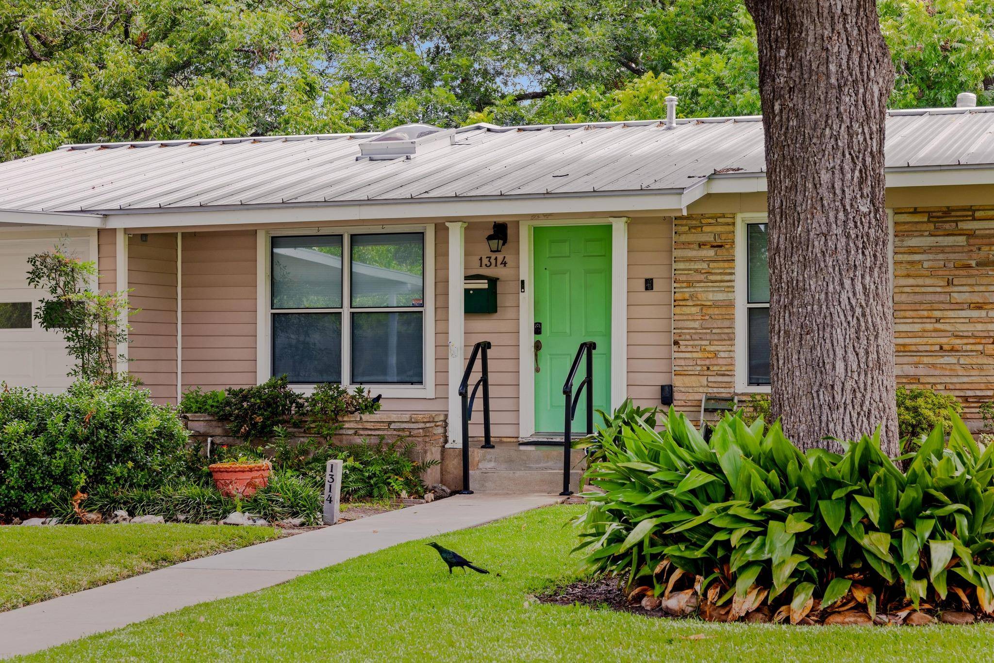 Austin, TX 78723,1314 Cloverleaf DR