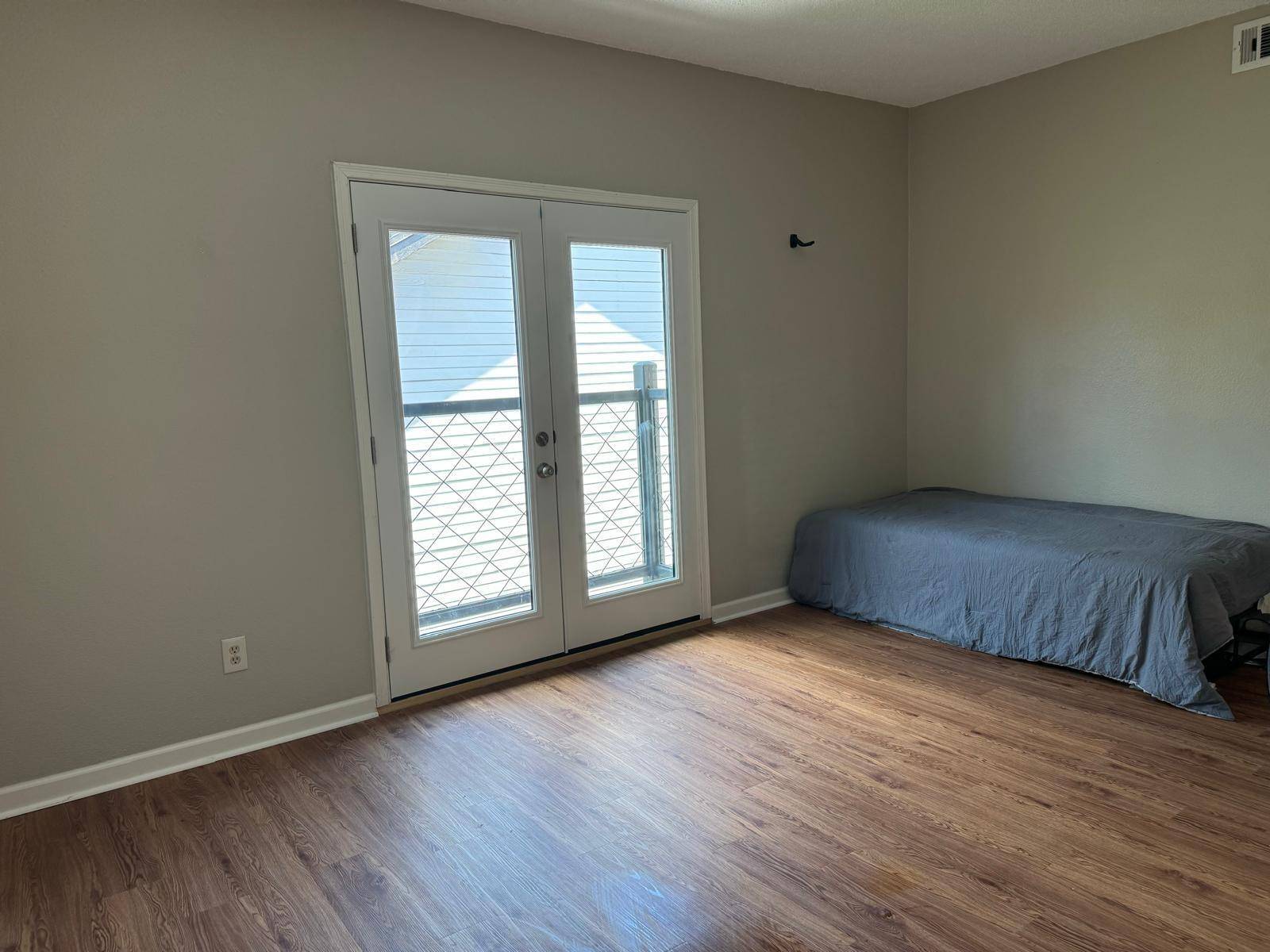 Austin, TX 78705,914 22 1/2 ST #302
