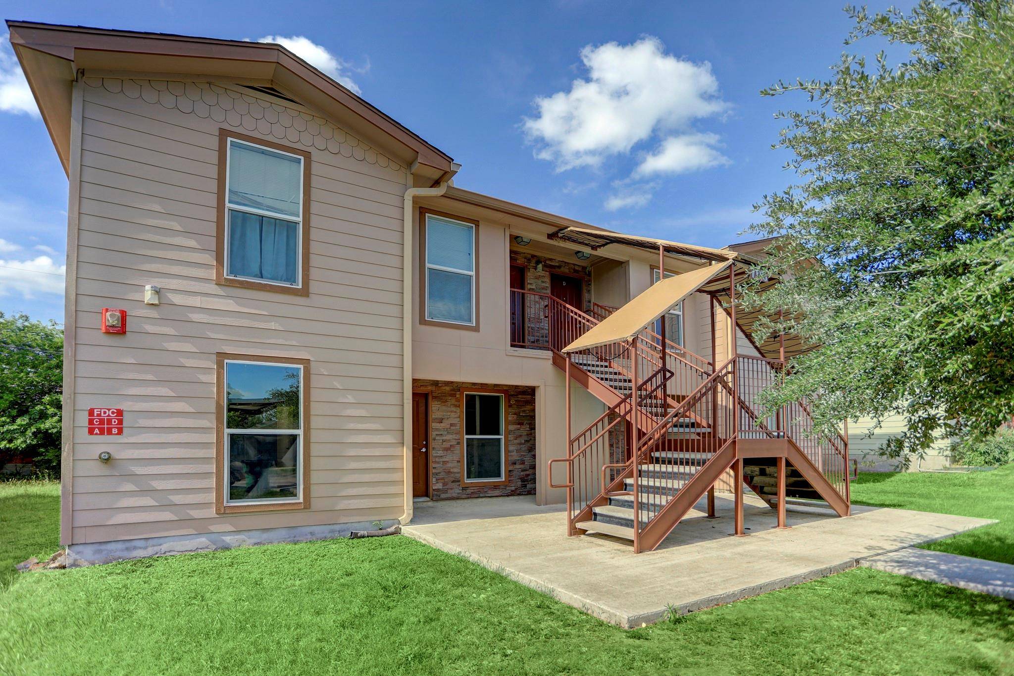 Taylor, TX 76574,706 W 6th ST #C