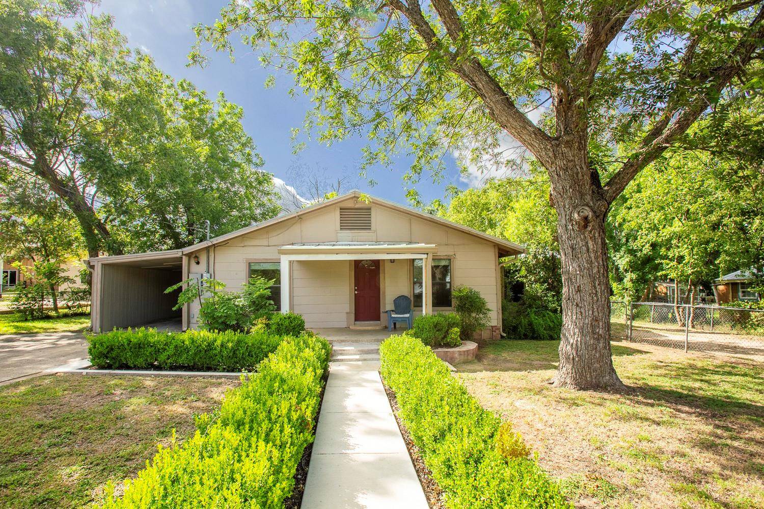 San Marcos, TX 78666,414 Mill ST