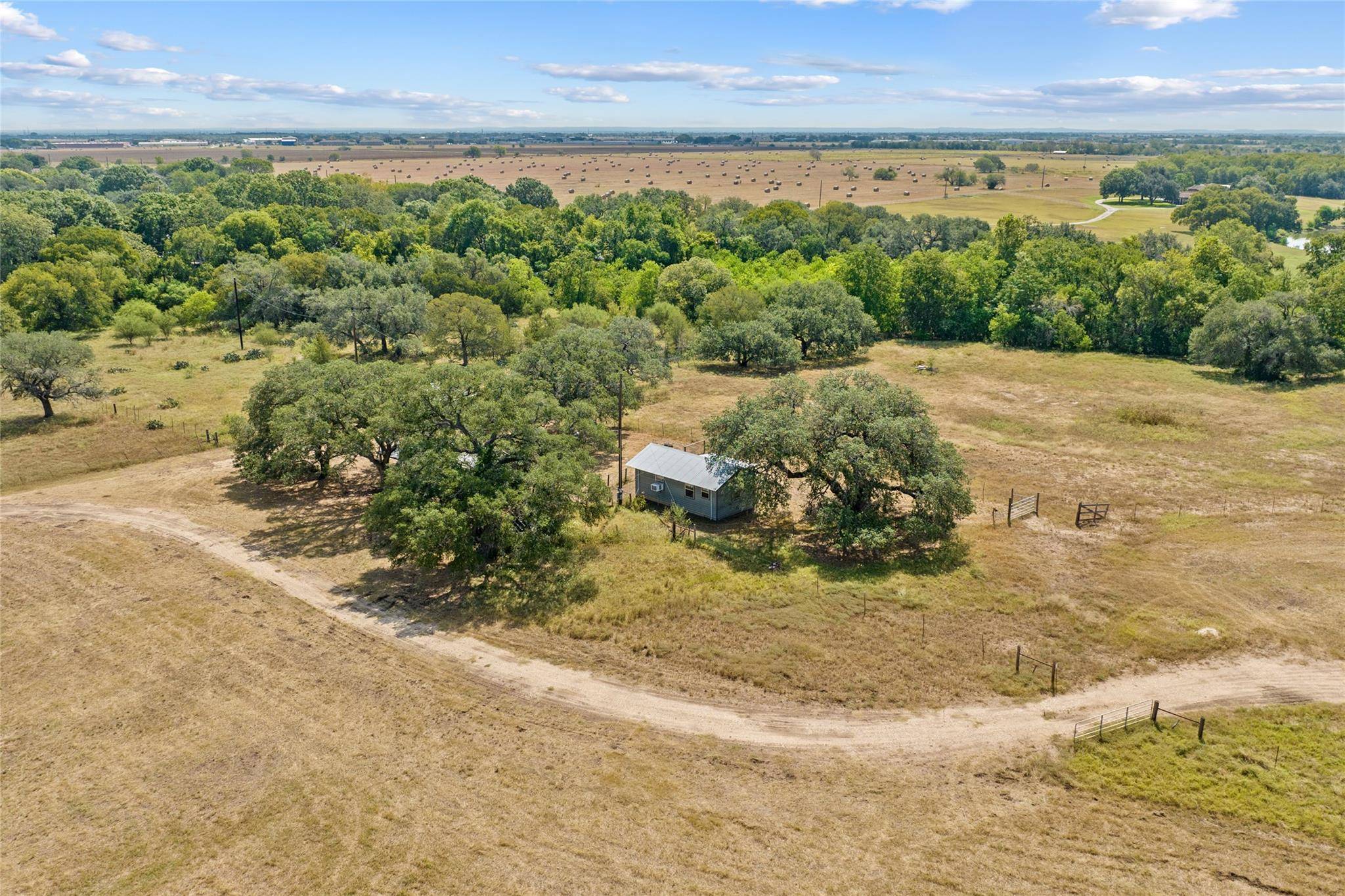 Lockhart, TX 78644,1408 State Park RD