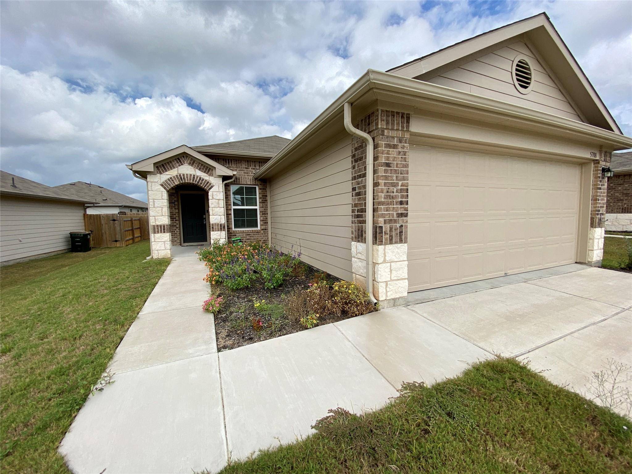Austin, TX 78724,5708 Shanjia DR