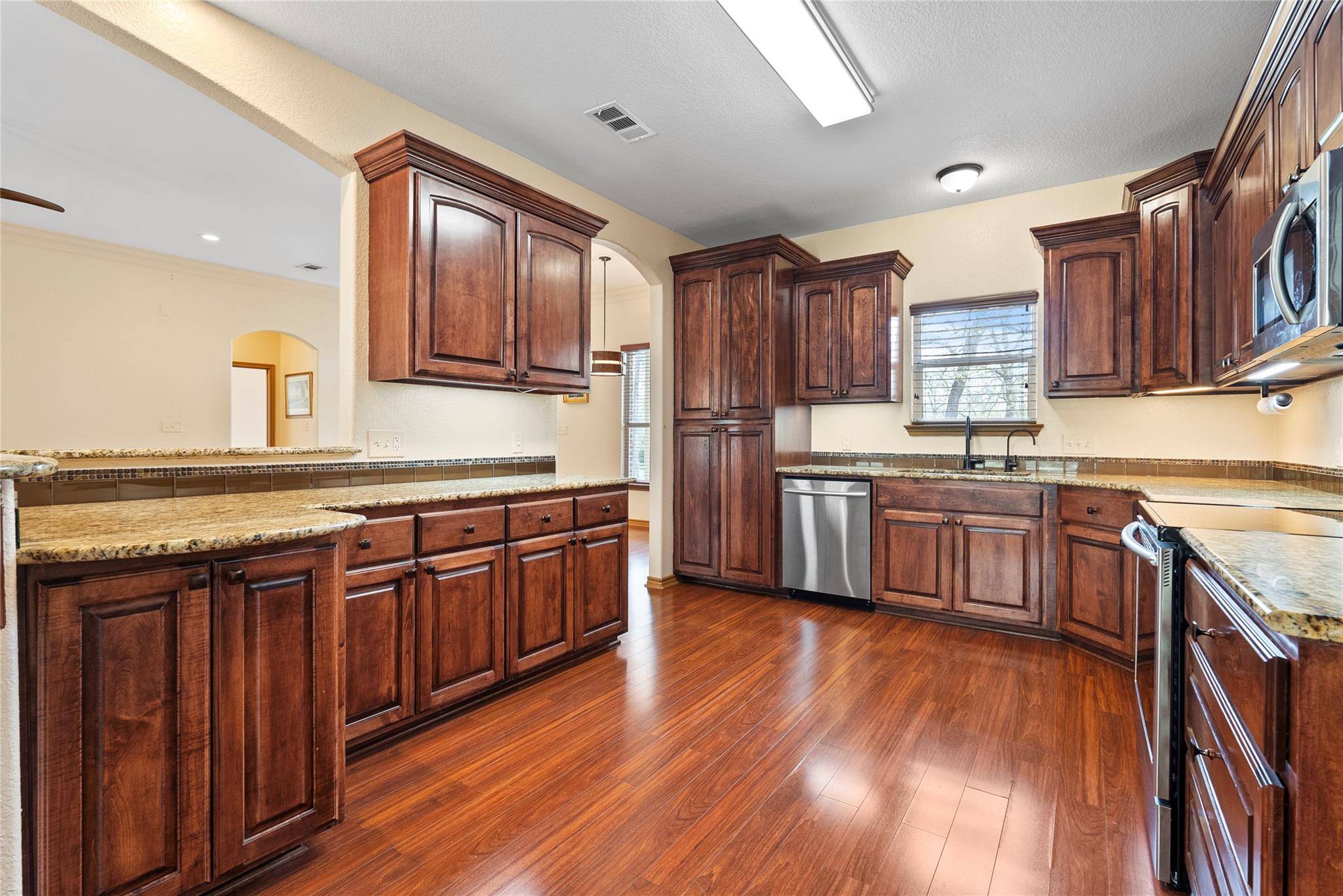 Elgin, TX 78621,330 Arbors CIR