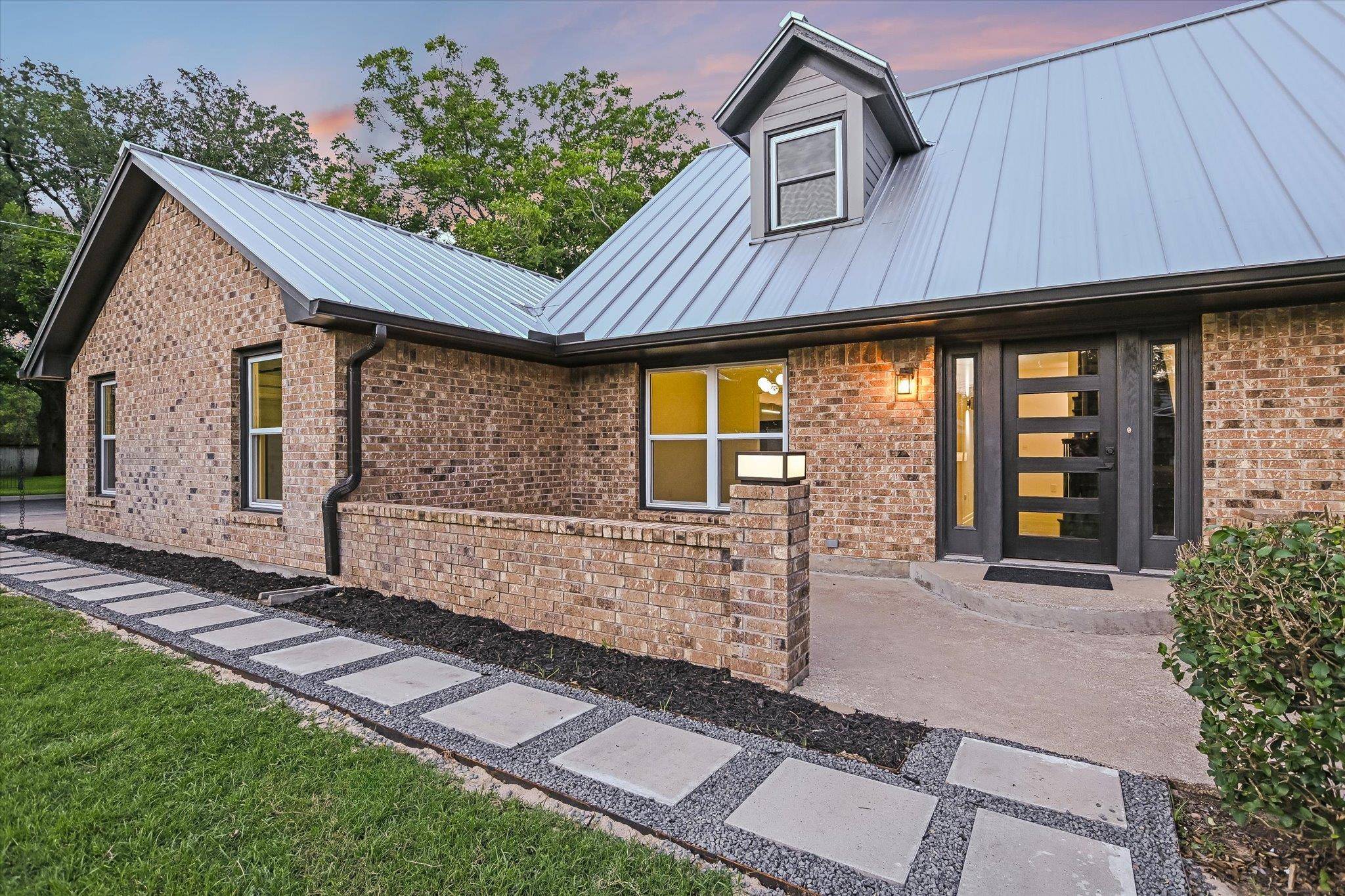Bastrop, TX 78602,503 Elm ST