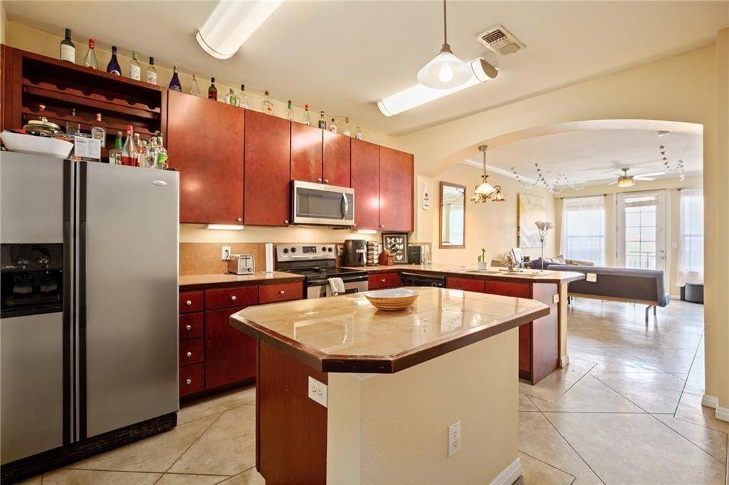 Austin, TX 78705,2505 San Gabriel ST #402