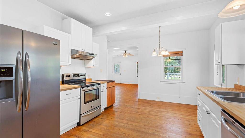 Blanco, TX 78606,633 Academy ST