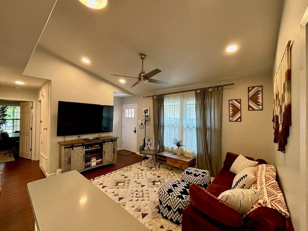 Austin, TX 78704,2412 Thornton RD #B