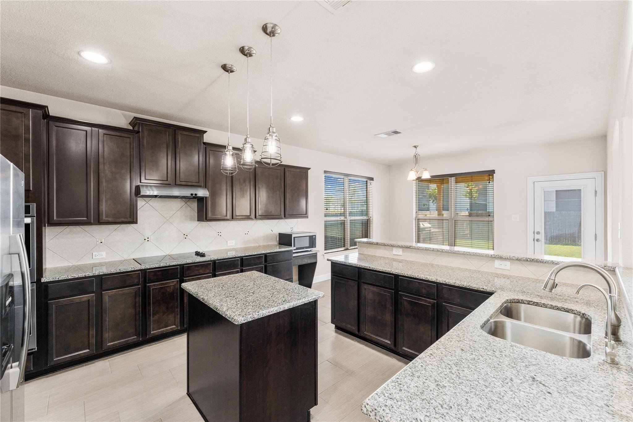Hutto, TX 78634,138 Wallin Farms DR