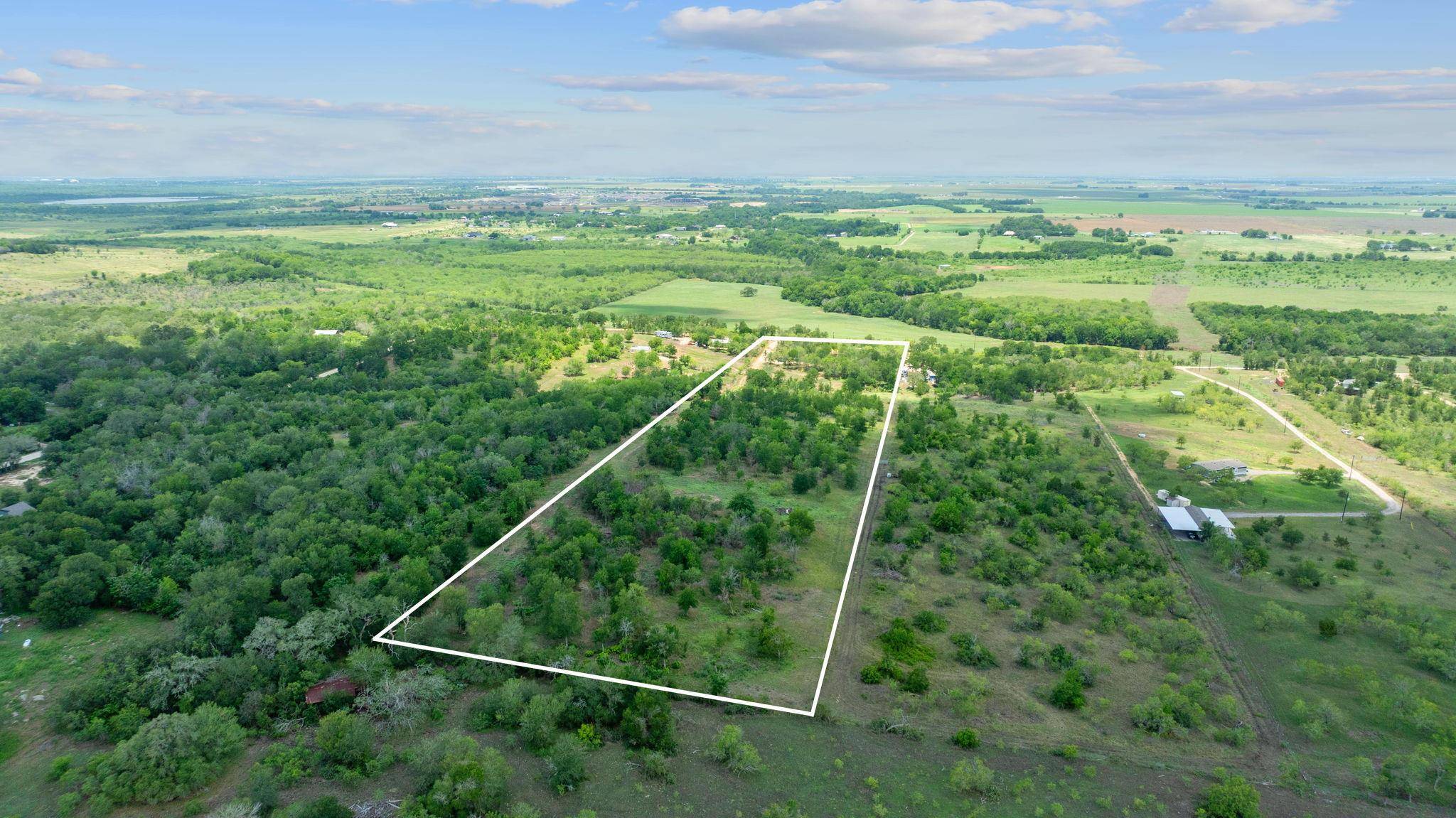 Lockhart, TX 78644,1633 Boggy Creek RD