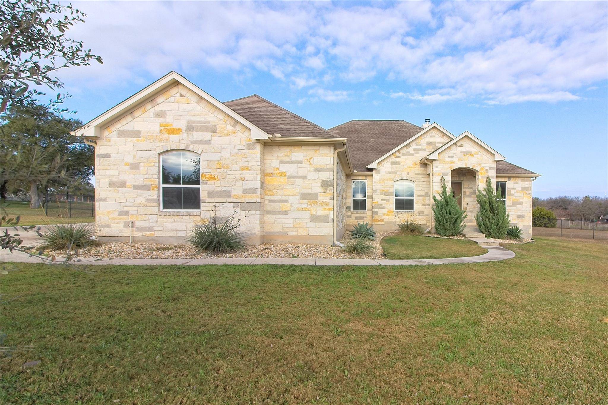 Liberty Hill, TX 78642,124 Sunrise CIR