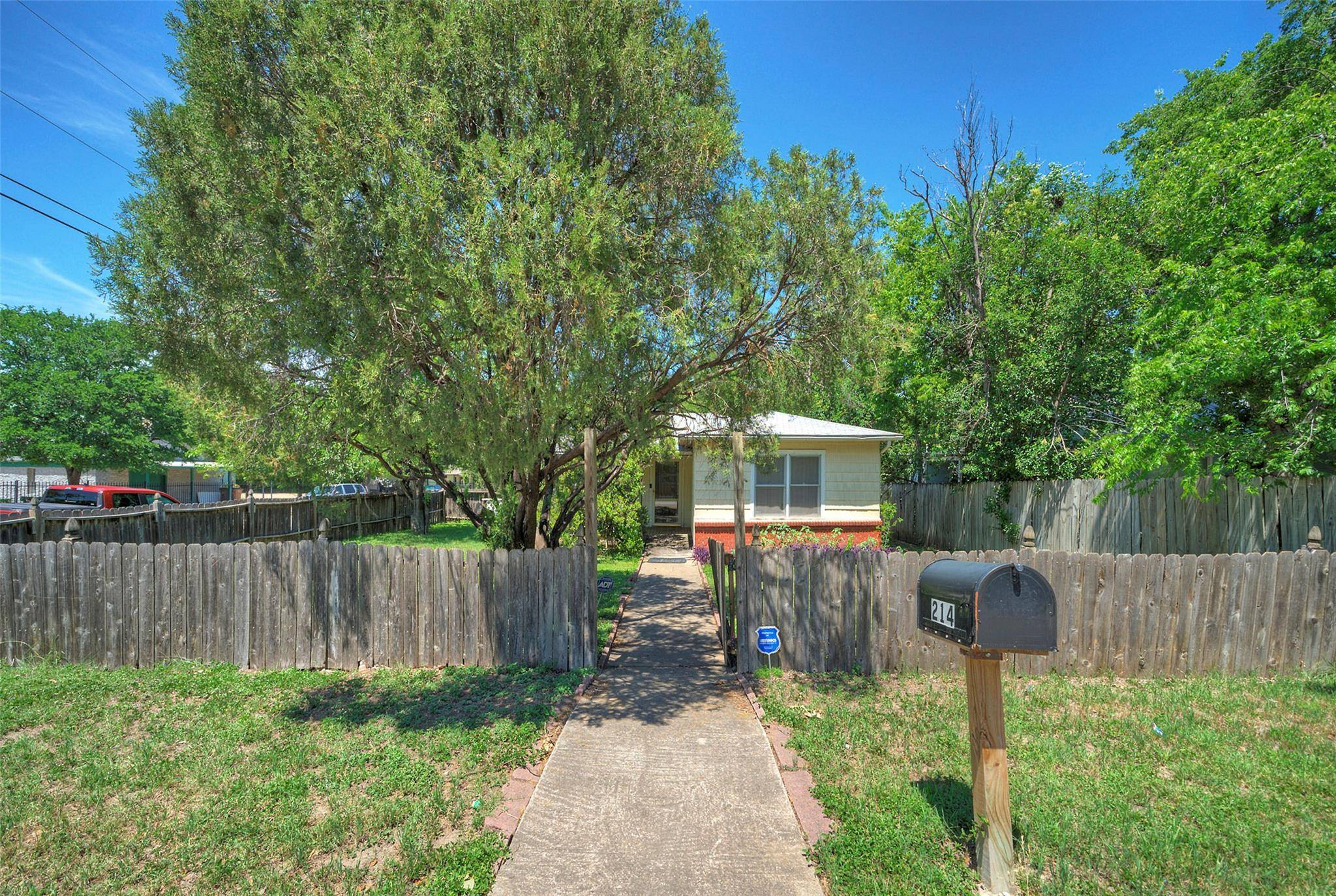 Austin, TX 78753,214 Beaver ST